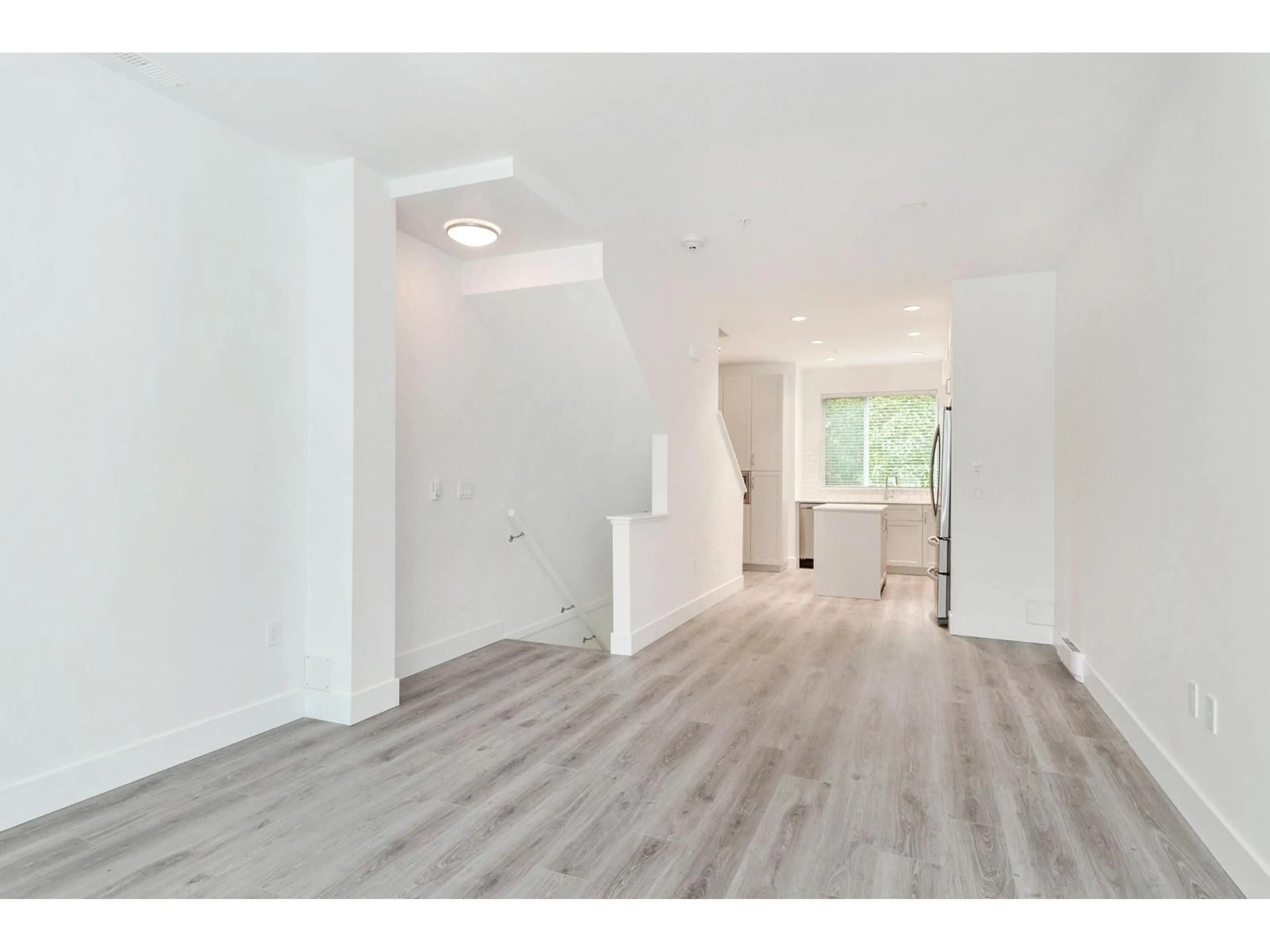 Unknown for 28 - 15775 MOUNTAIN VIEW, Surrey British Columbia V3Z0W7