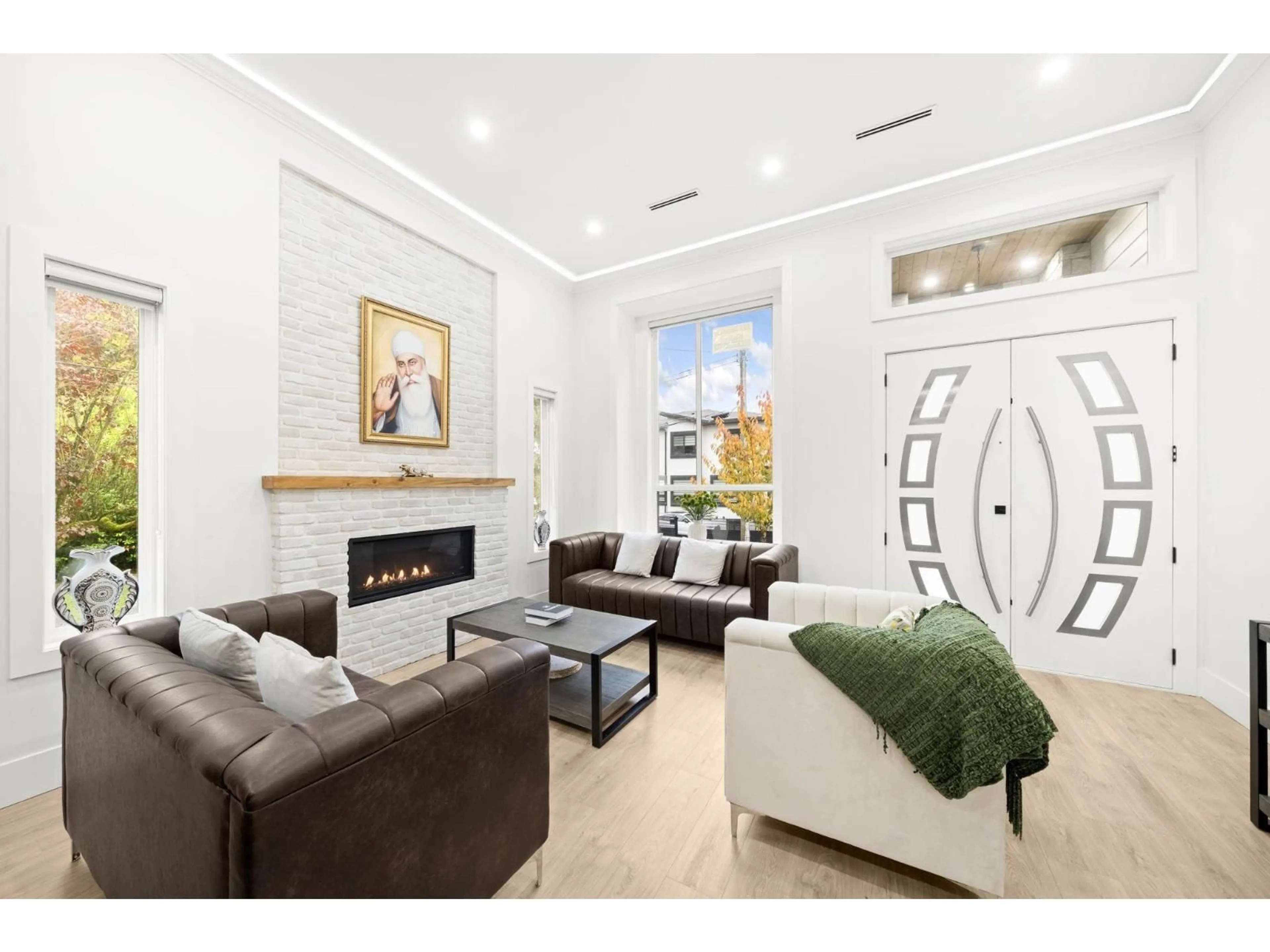 Living room with furniture, unknown for 33682 BUSBY, Abbotsford British Columbia V2S1V2