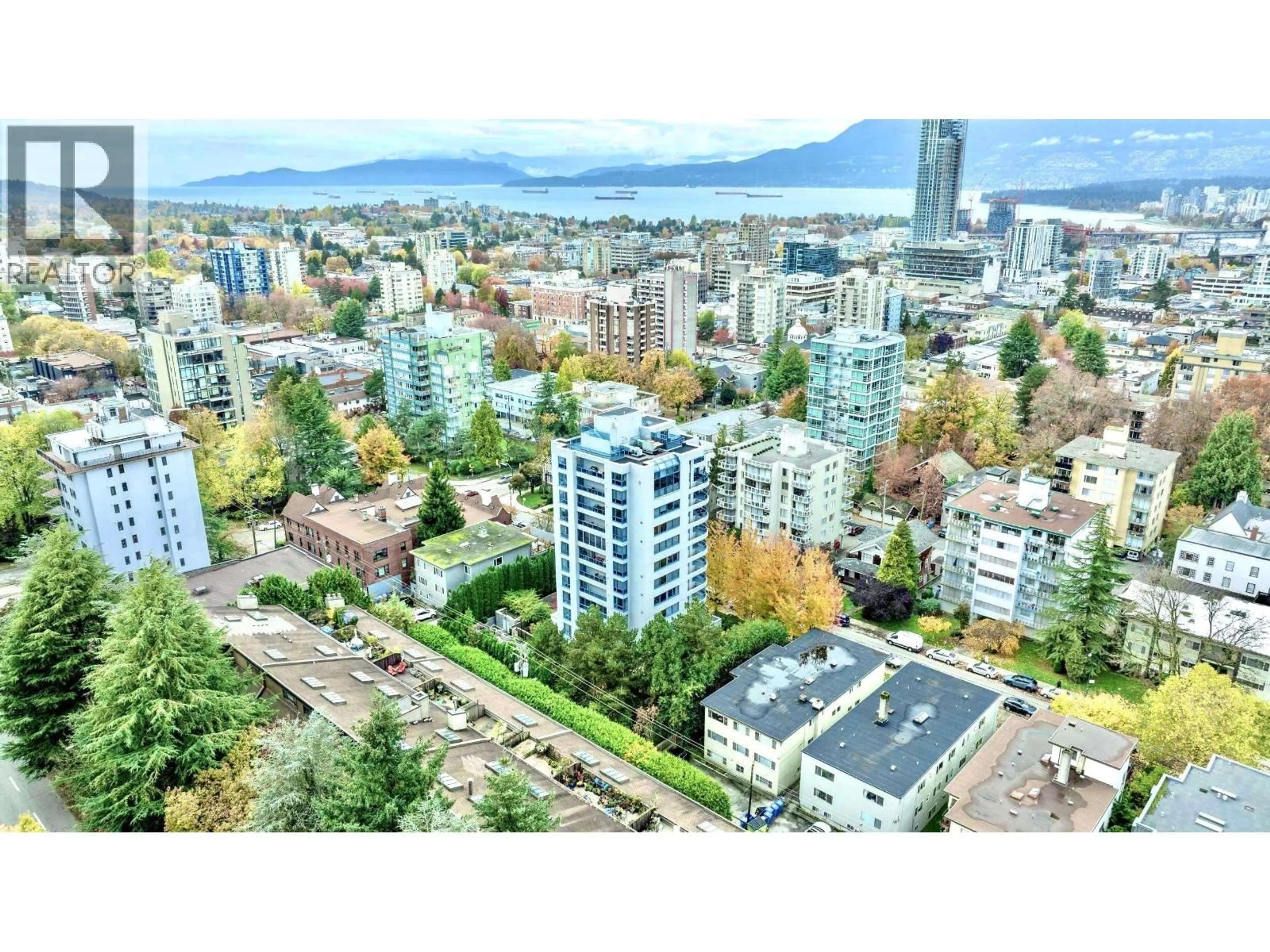 A pic from outside/outdoor area/front of a property/back of a property/a pic from drone, city buildings view from balcony for 6 - 1350 14 AVENUE, Vancouver British Columbia V6H1R1