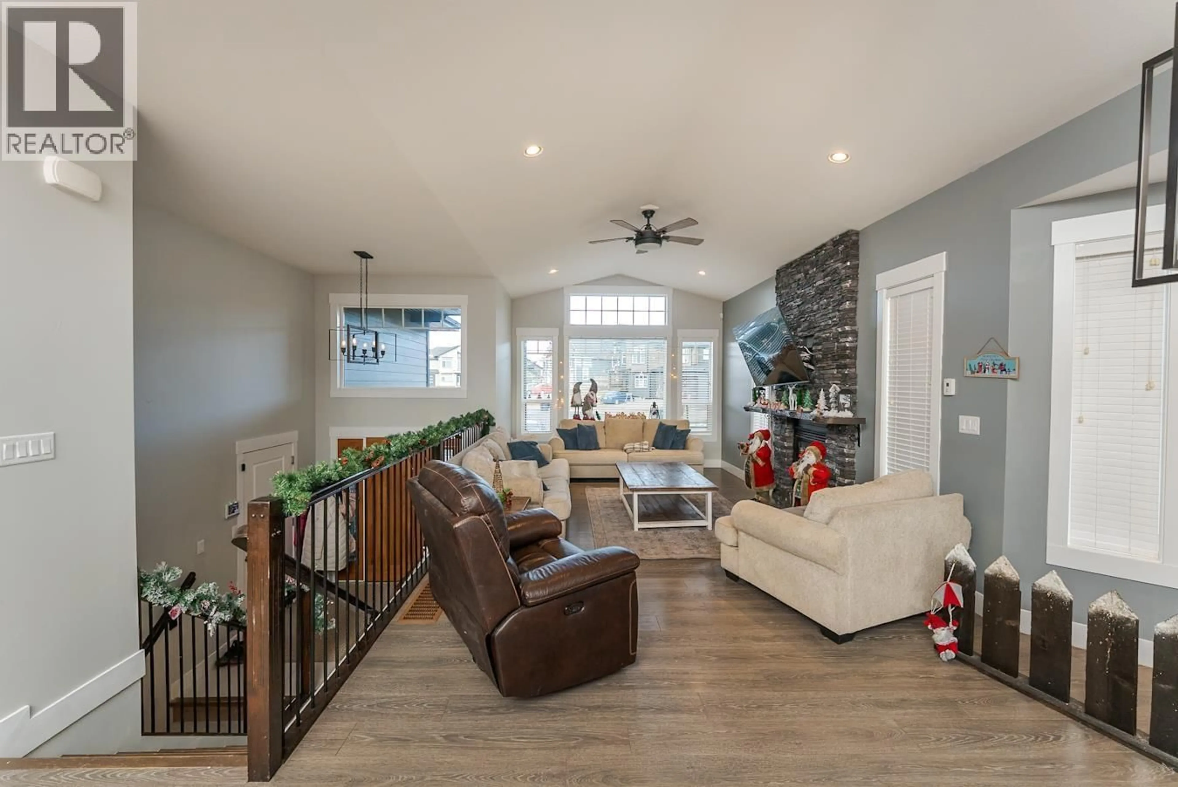 Living room with furniture, unknown for 1134 MONARCH COURT, Prince George British Columbia V2N0G8