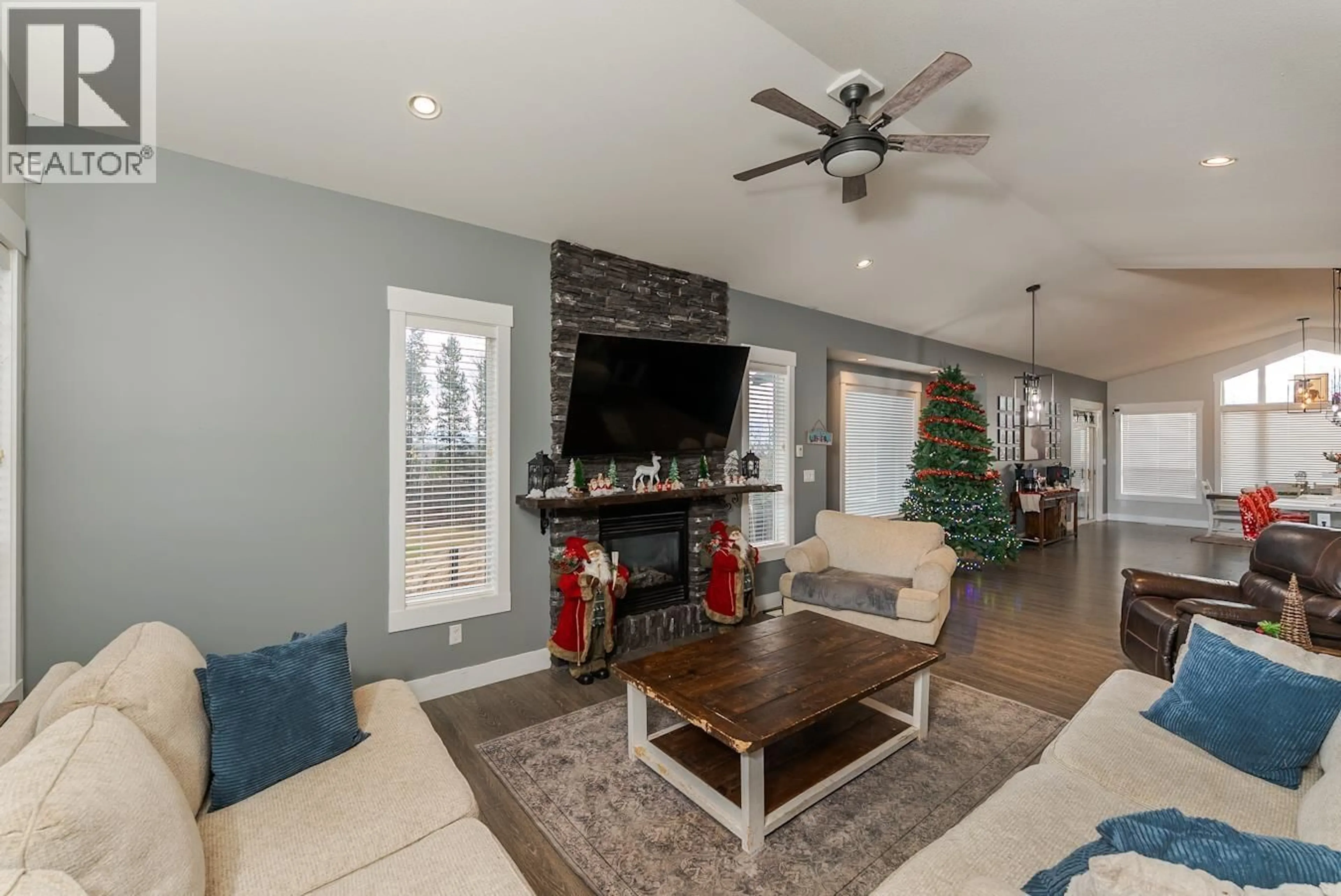 Living room with furniture, unknown for 1134 MONARCH COURT, Prince George British Columbia V2N0G8