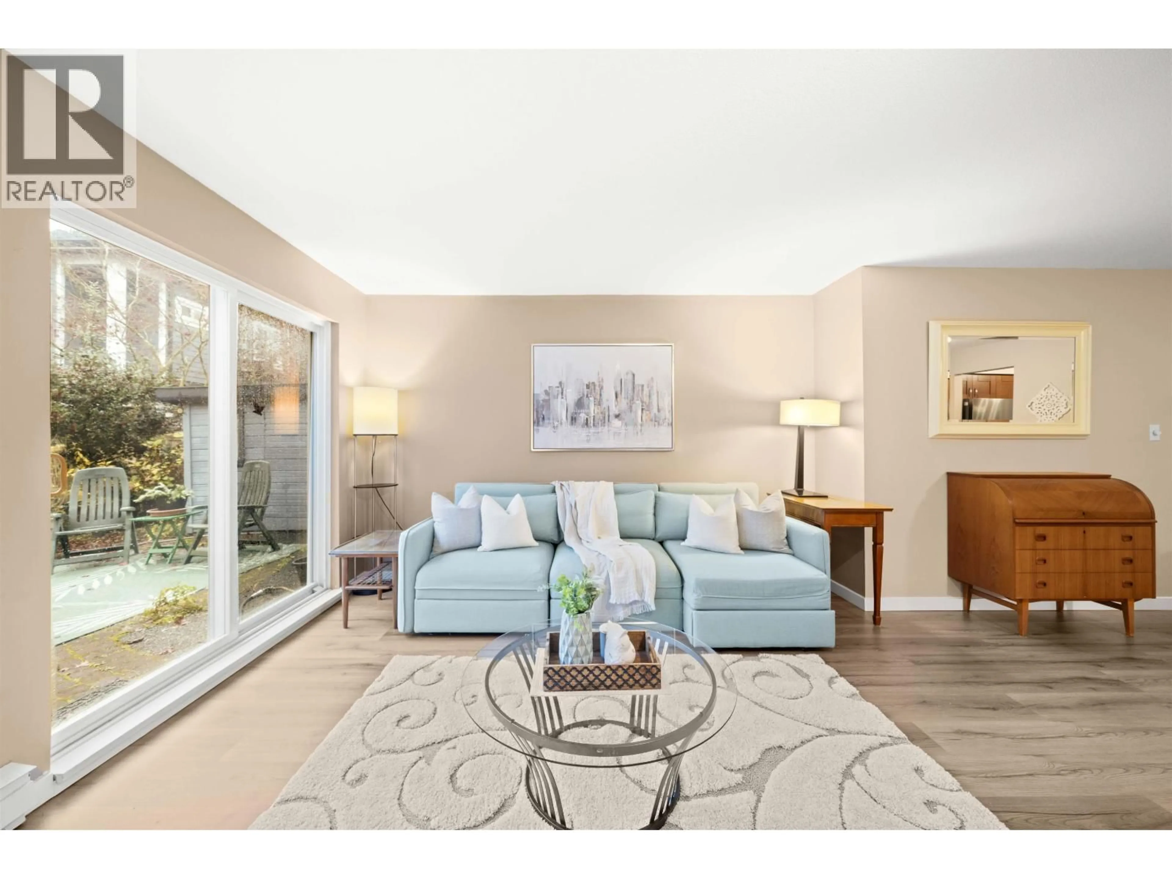 Living room with furniture, unknown for 103 - 4889 53 STREET, Delta British Columbia V4K2Z3