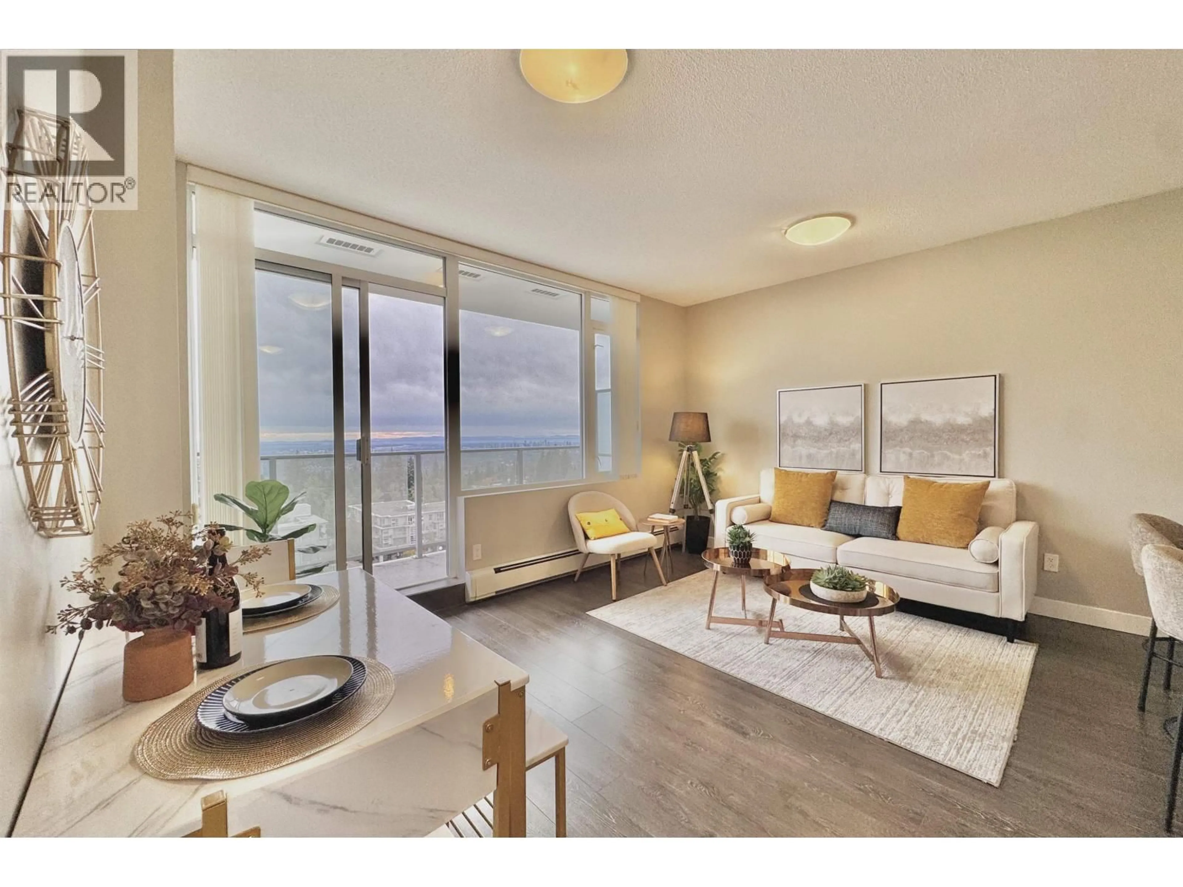 Living room with furniture, unknown for 1103 - 9025 HIGHLAND COURT, Burnaby British Columbia V5A0A8