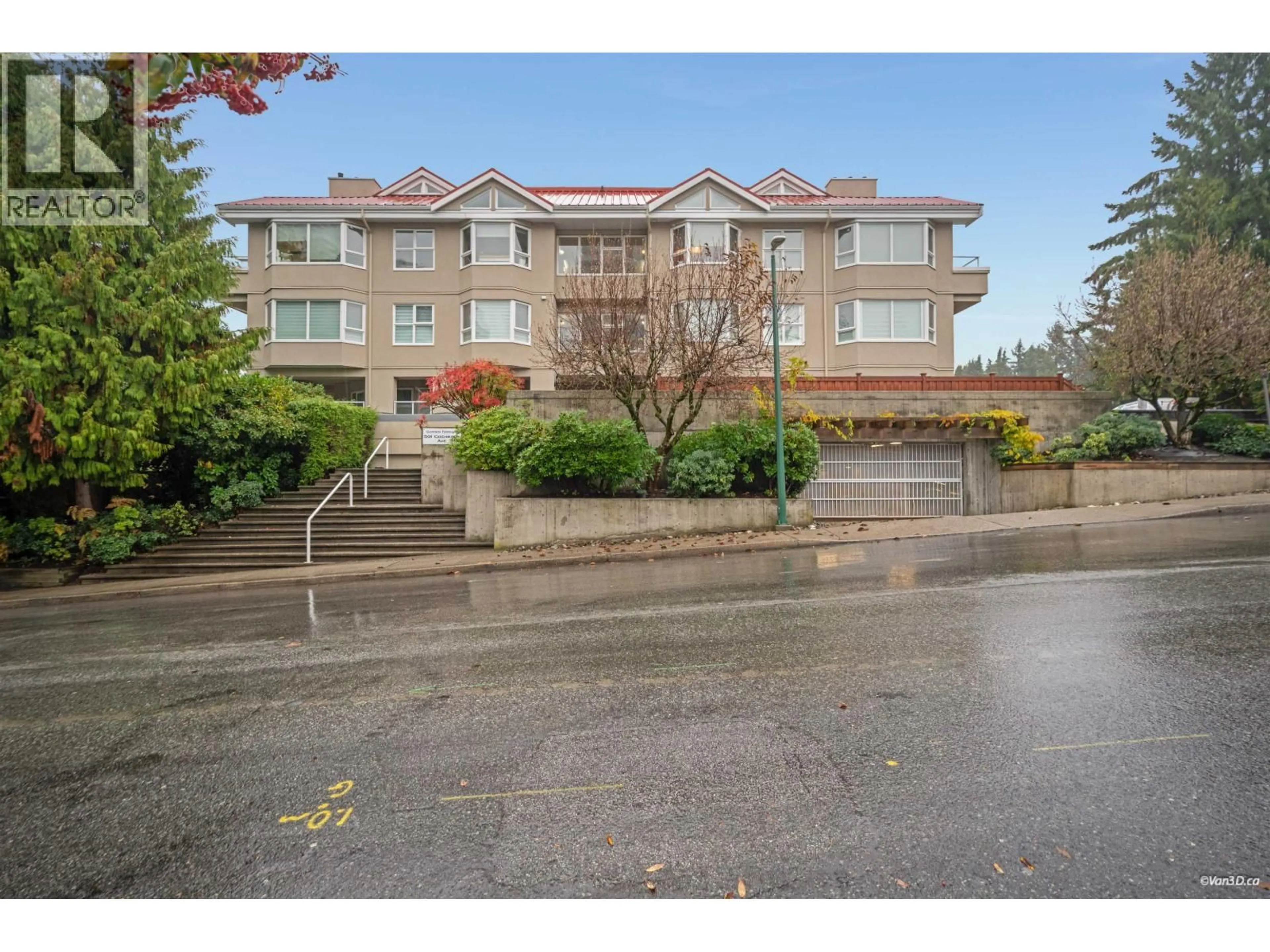 A pic from outside/outdoor area/front of a property/back of a property/a pic from drone, street for 309 - 501 COCHRANE AVENUE, Coquitlam British Columbia V3J7W5