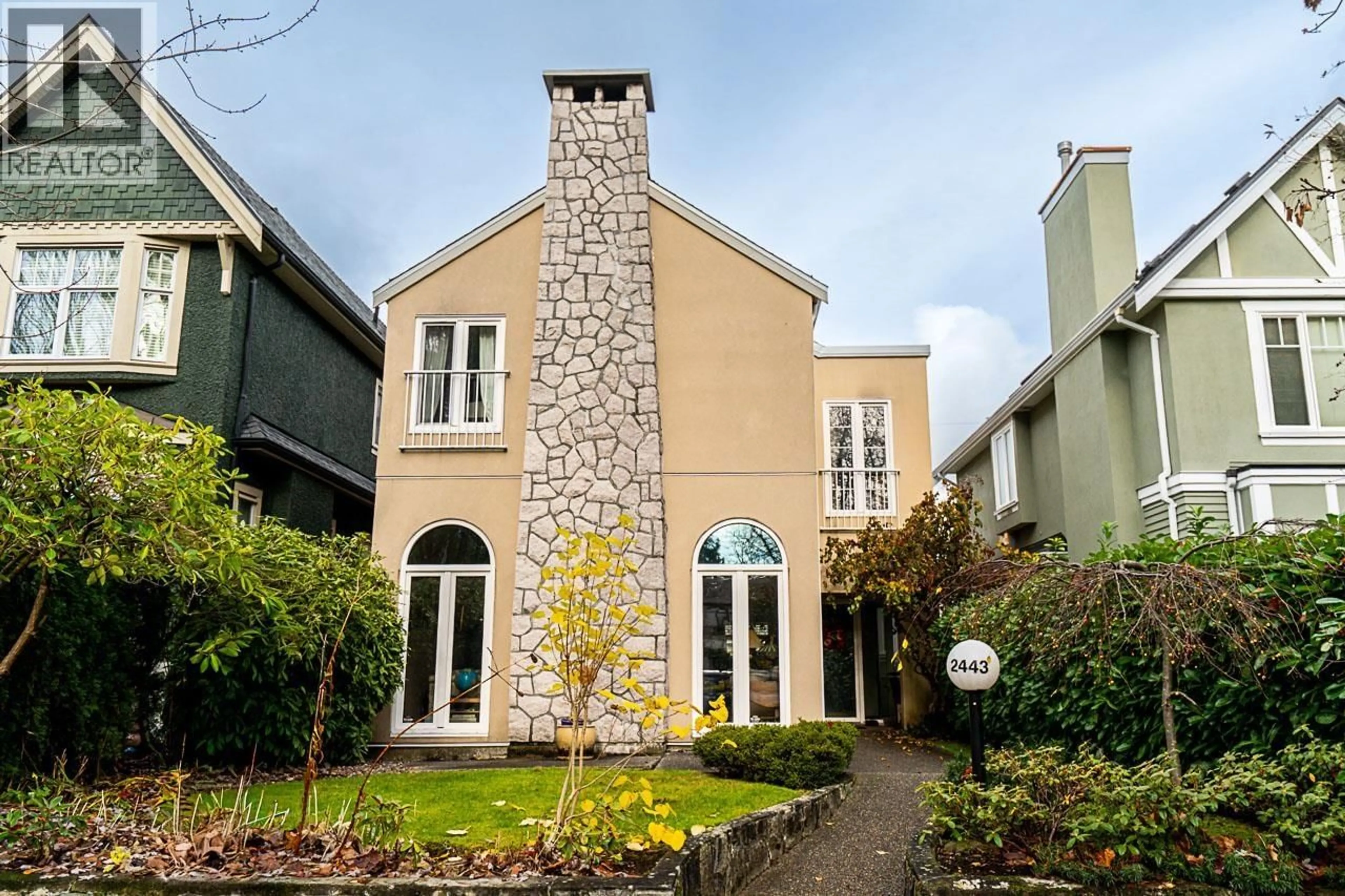 Home with brick exterior material, building for 2443 47TH AVENUE, Vancouver British Columbia V6M2N3