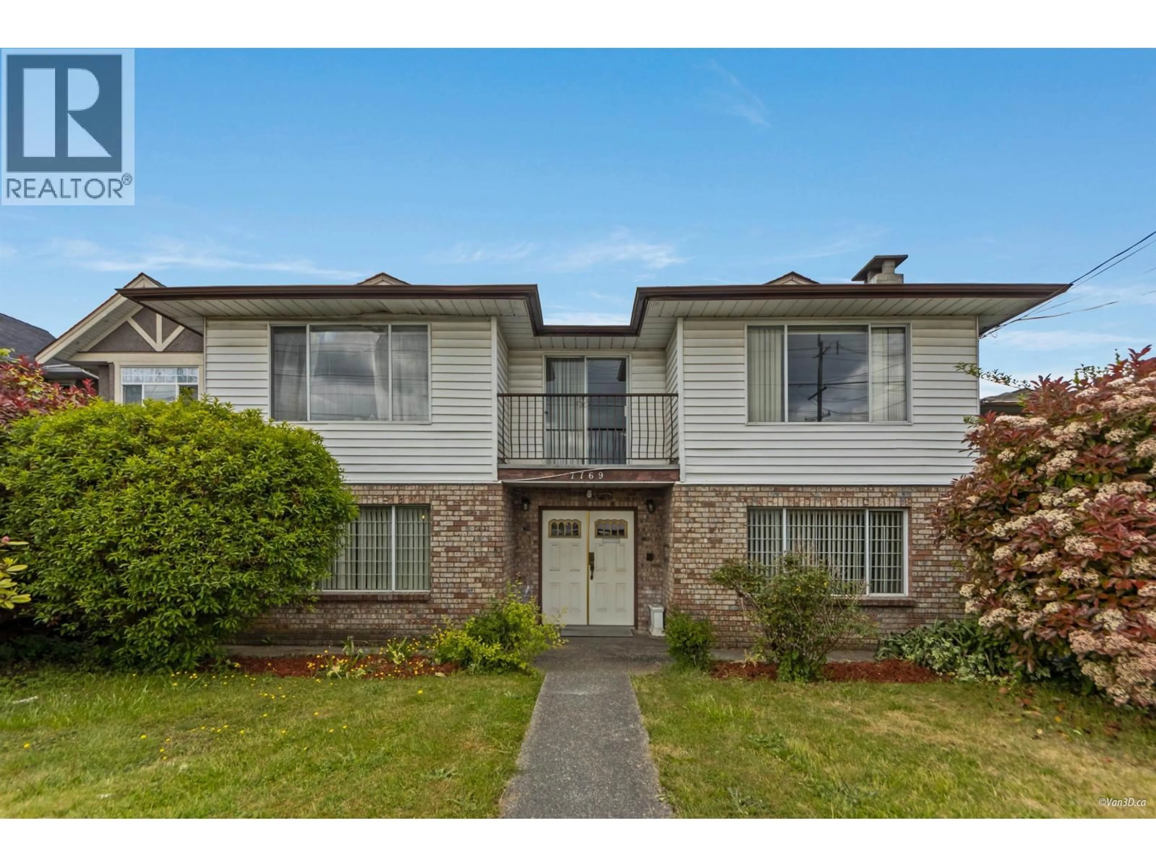 Unknown for 7769 10TH AVENUE, Burnaby British Columbia V3N2S2