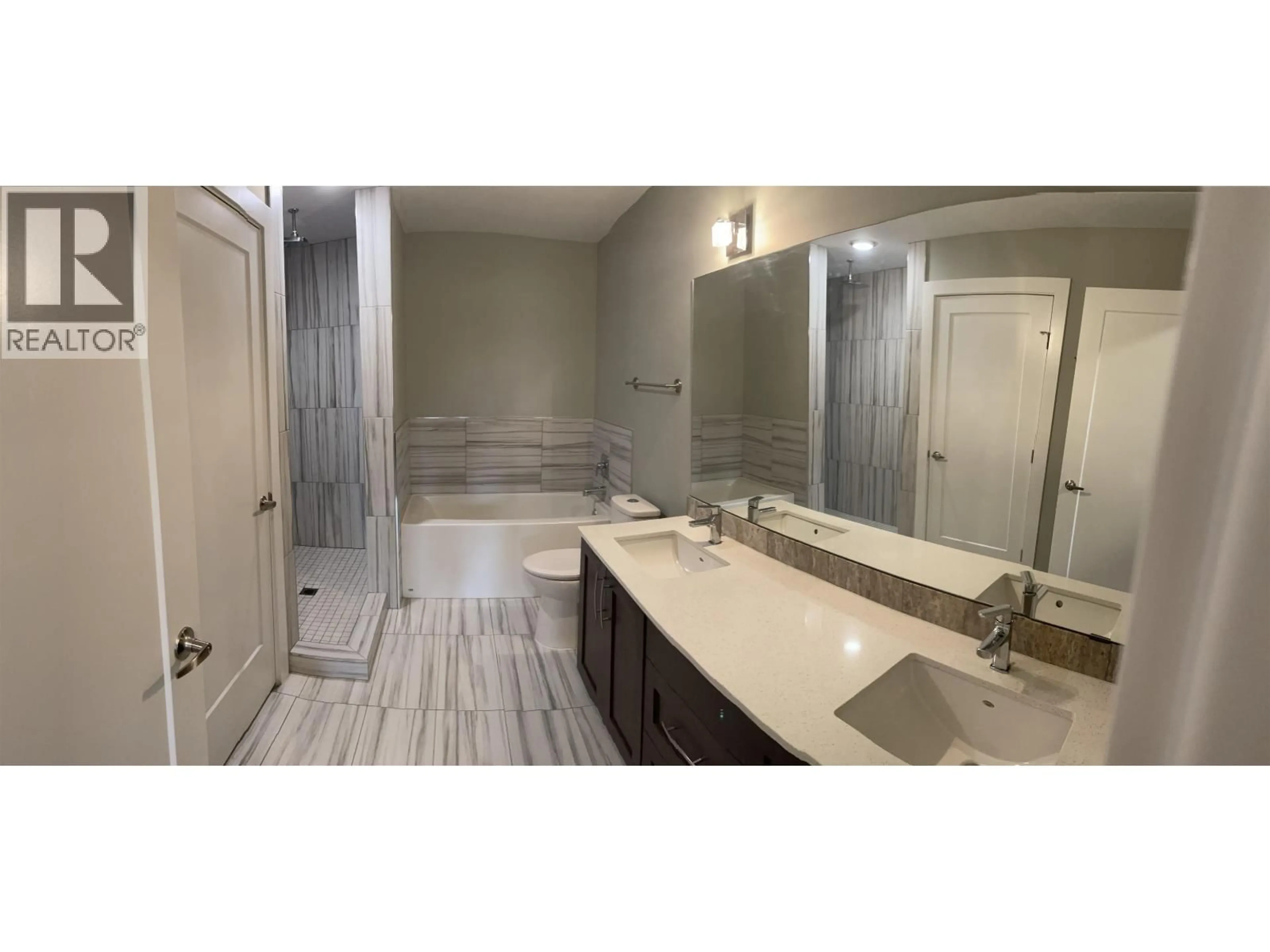 Contemporary bathroom, ceramic/tile floor for 119 - 2055 INGLEDEW STREET, Prince George British Columbia V2L5S1