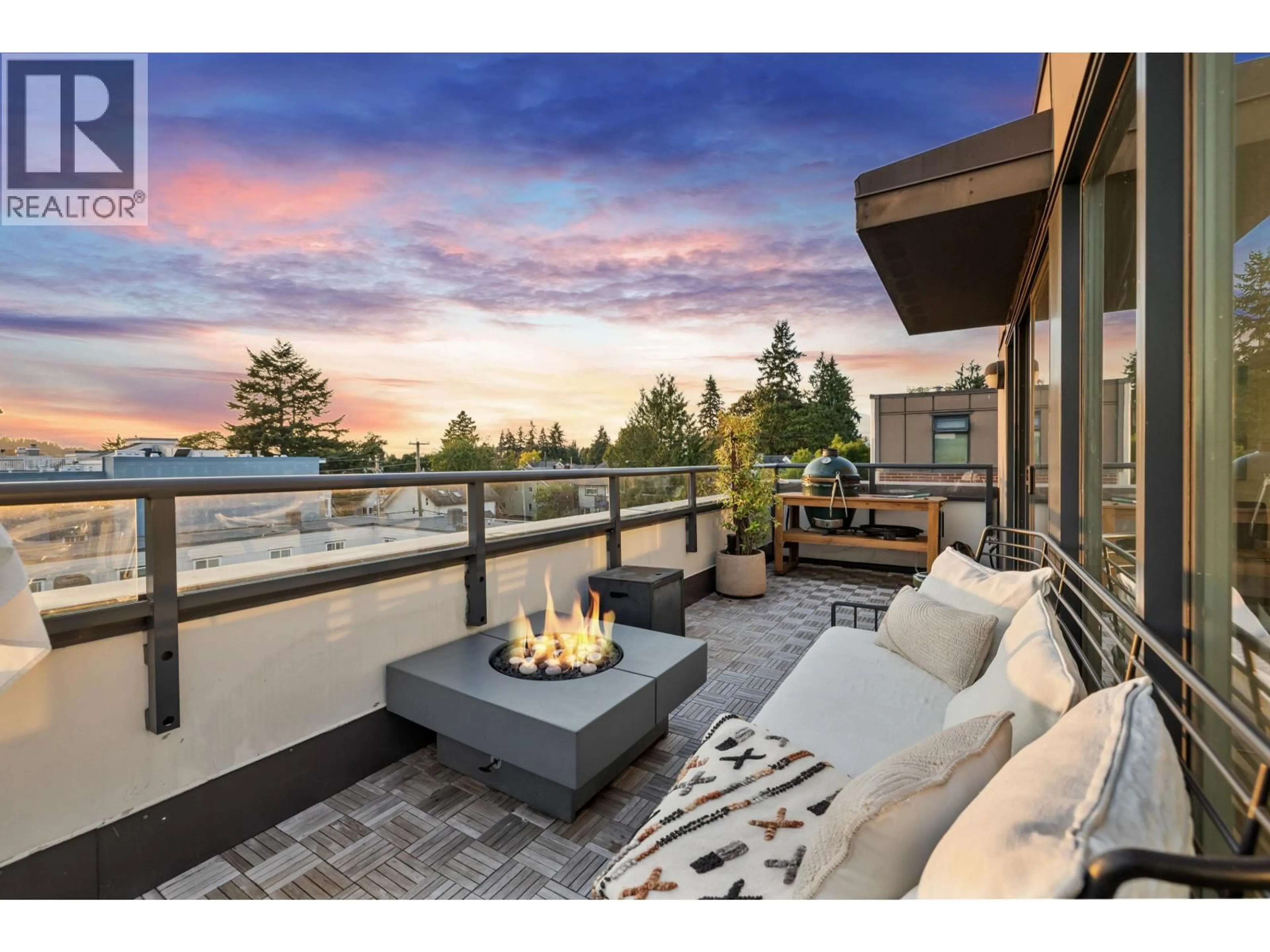 Patio, water/lake/river/ocean view for 211 - 1961 COLLINGWOOD STREET, Vancouver British Columbia V6R3K6