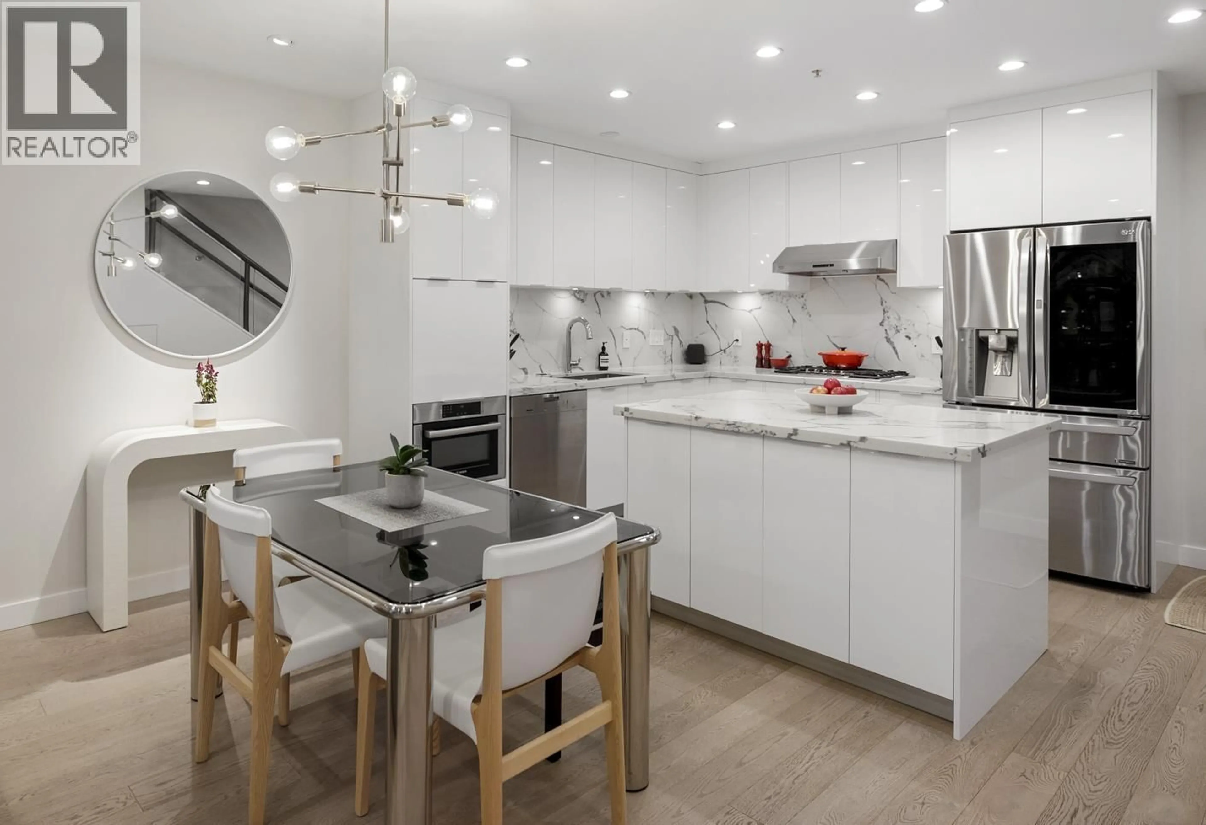 Contemporary kitchen, unknown for 211 - 1961 COLLINGWOOD STREET, Vancouver British Columbia V6R3K6