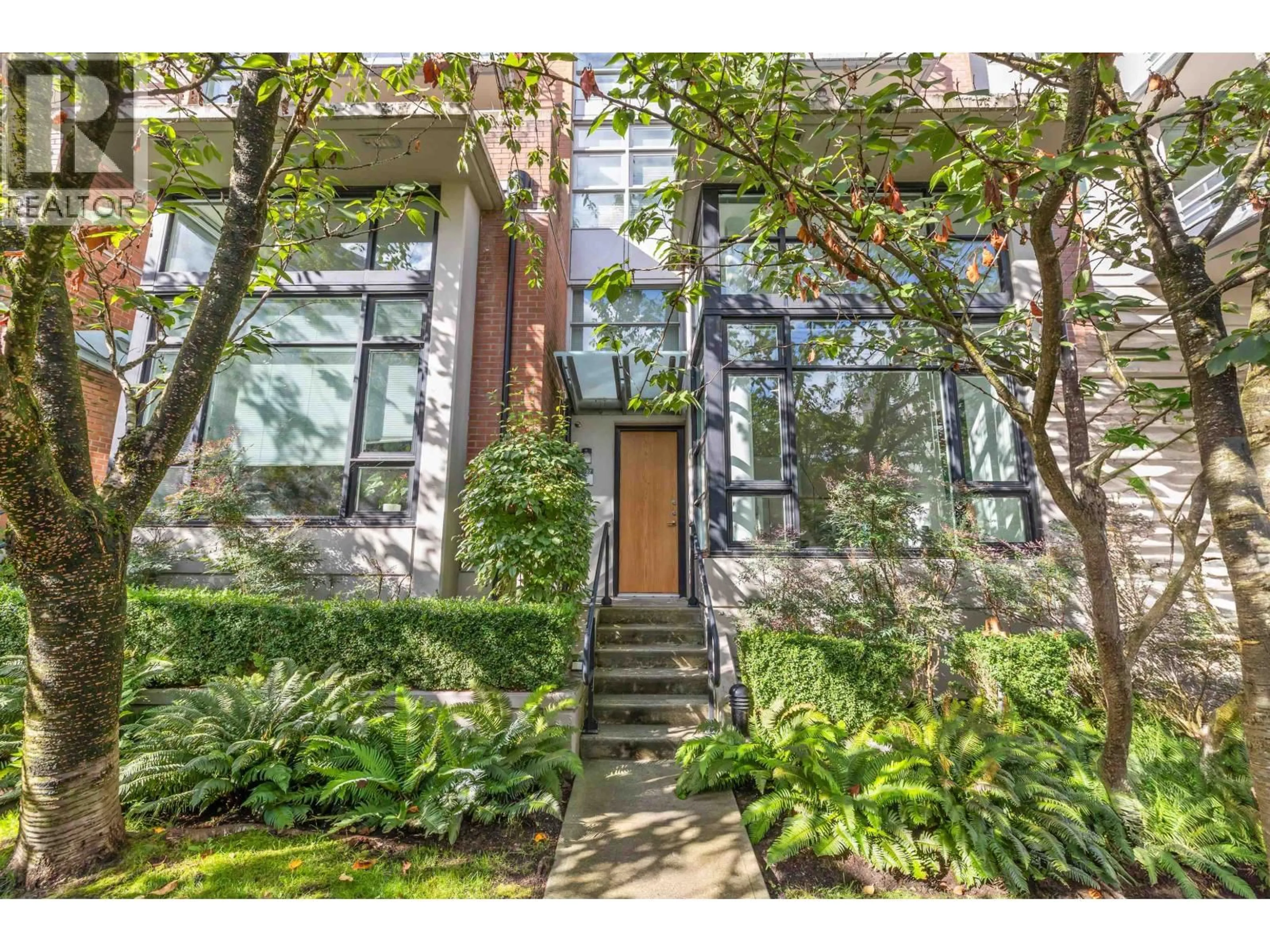 Unknown for 2727 SOPHIA STREET, Vancouver British Columbia V5T3L1