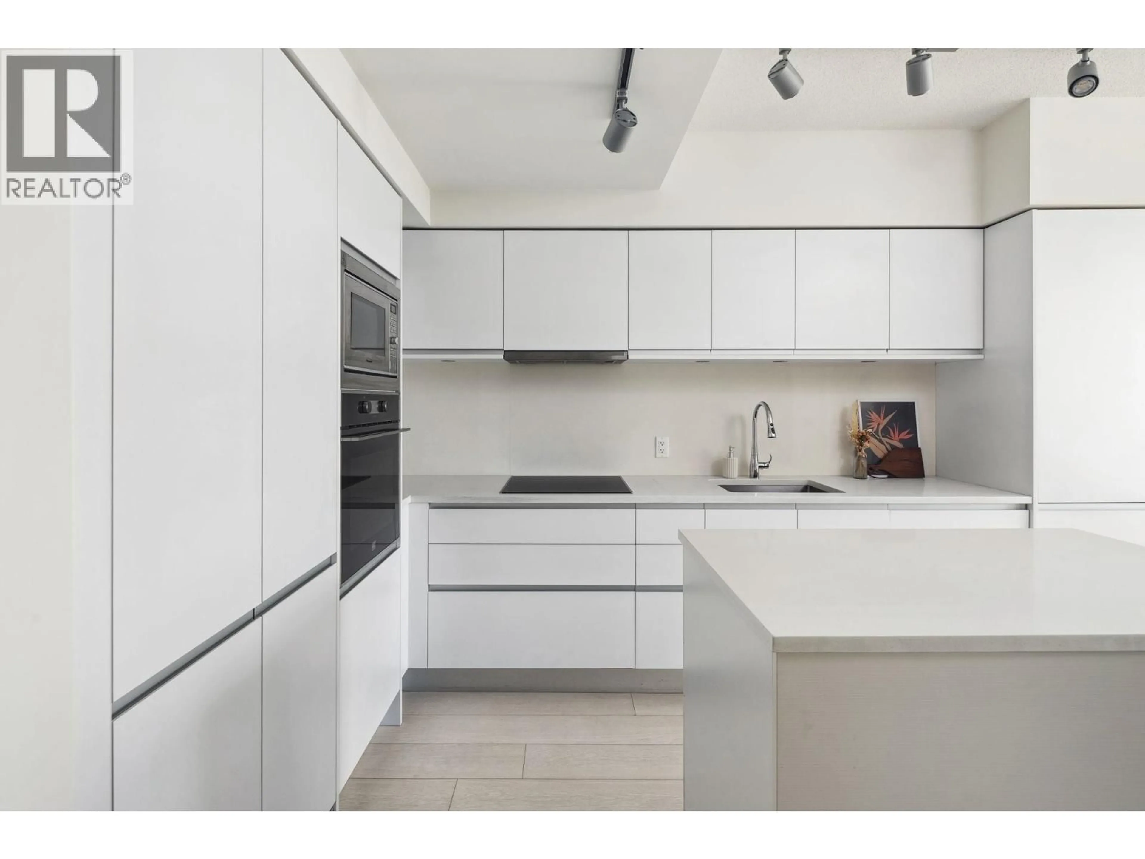 Contemporary kitchen, ceramic/tile floor for 611 - 180 2ND AVENUE, Vancouver British Columbia V5T0K4