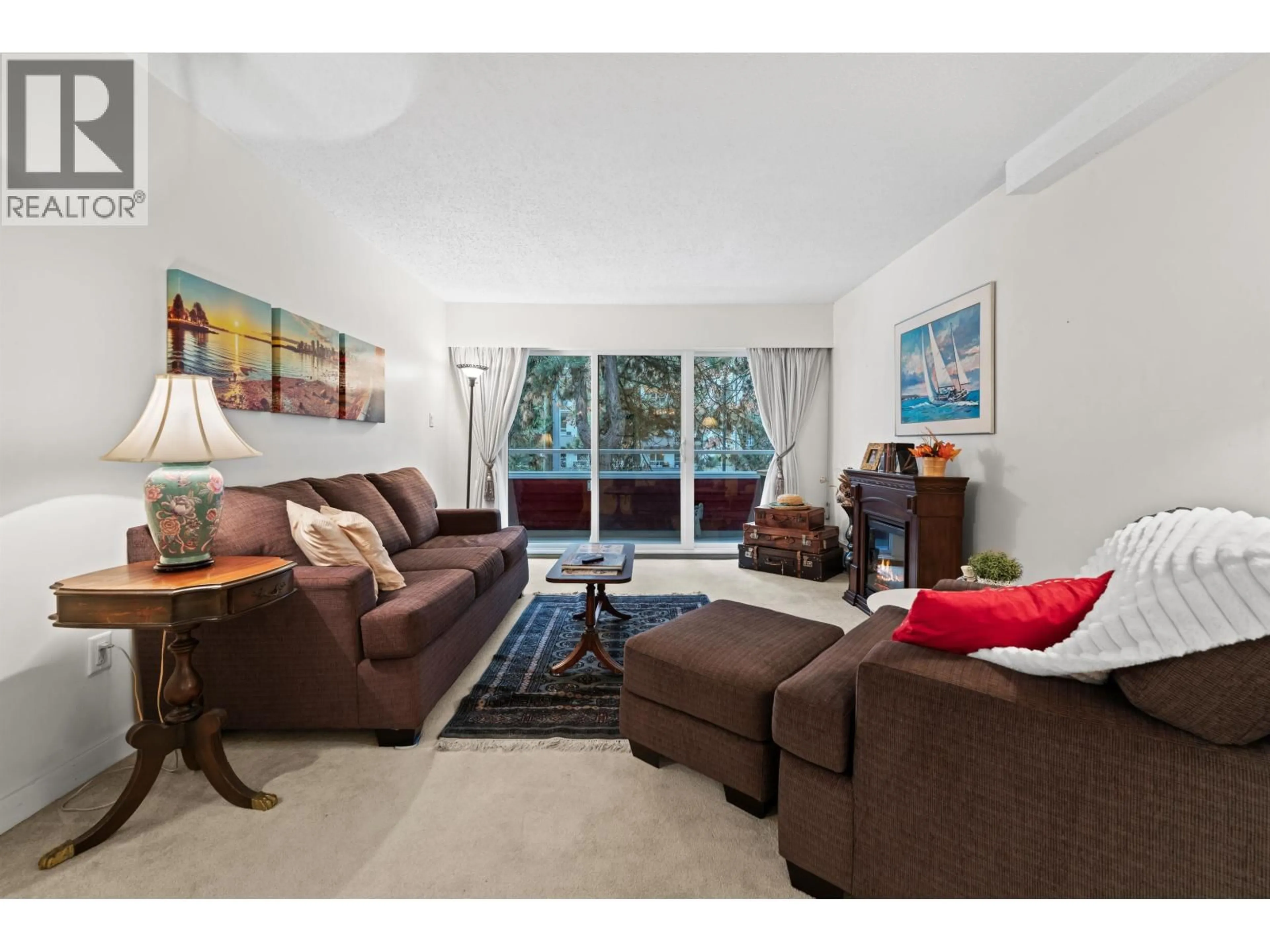 Living room with furniture, unknown for 206 - 250 1ST STREET, North Vancouver British Columbia V7M1B4