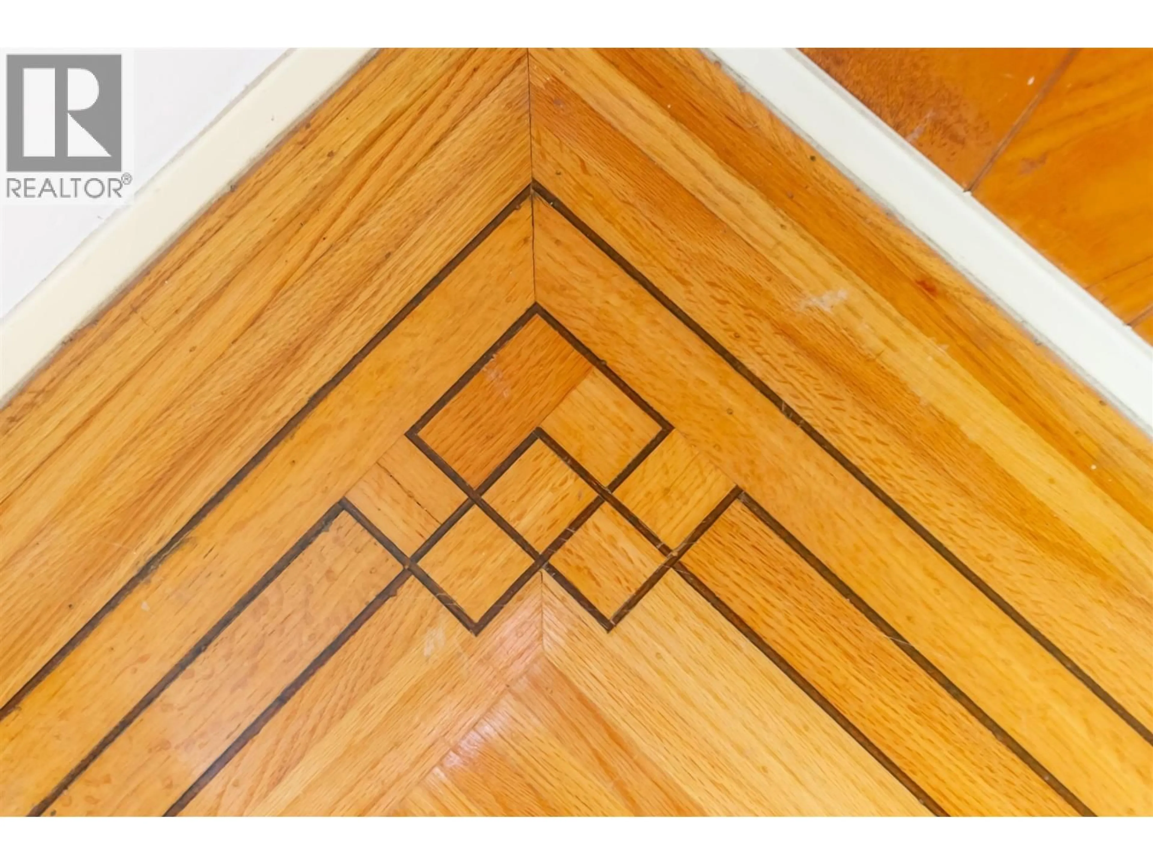 Indoor foyer for 1615 ADANAC STREET, Vancouver British Columbia V5L2C7