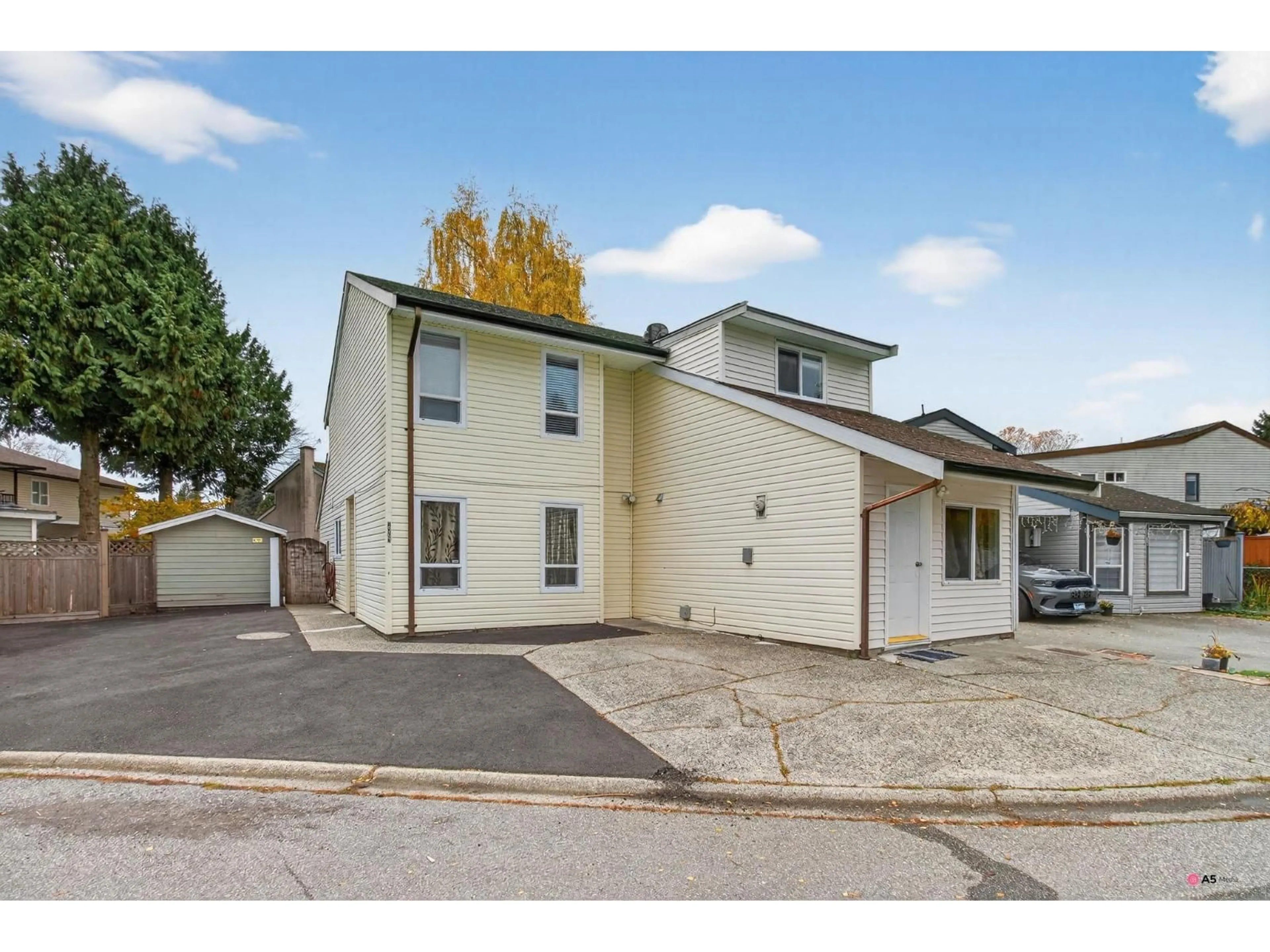 A pic from outside/outdoor area/front of a property/back of a property/a pic from drone, street for 7363 129 STREET, Surrey British Columbia V3W7B8