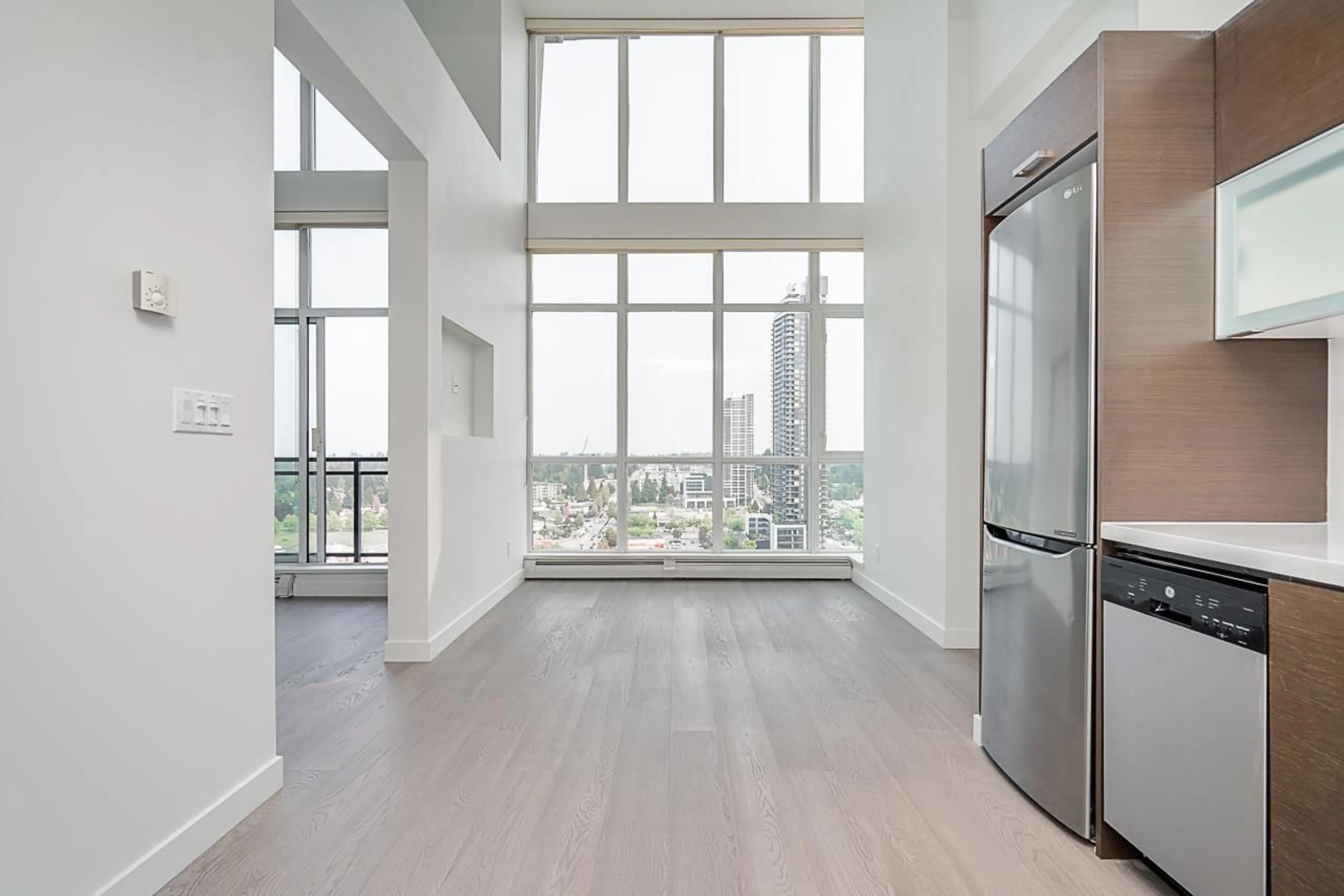 A pic of a room for 2501 - 10777 UNIVERSITY, Surrey British Columbia V3T0E6