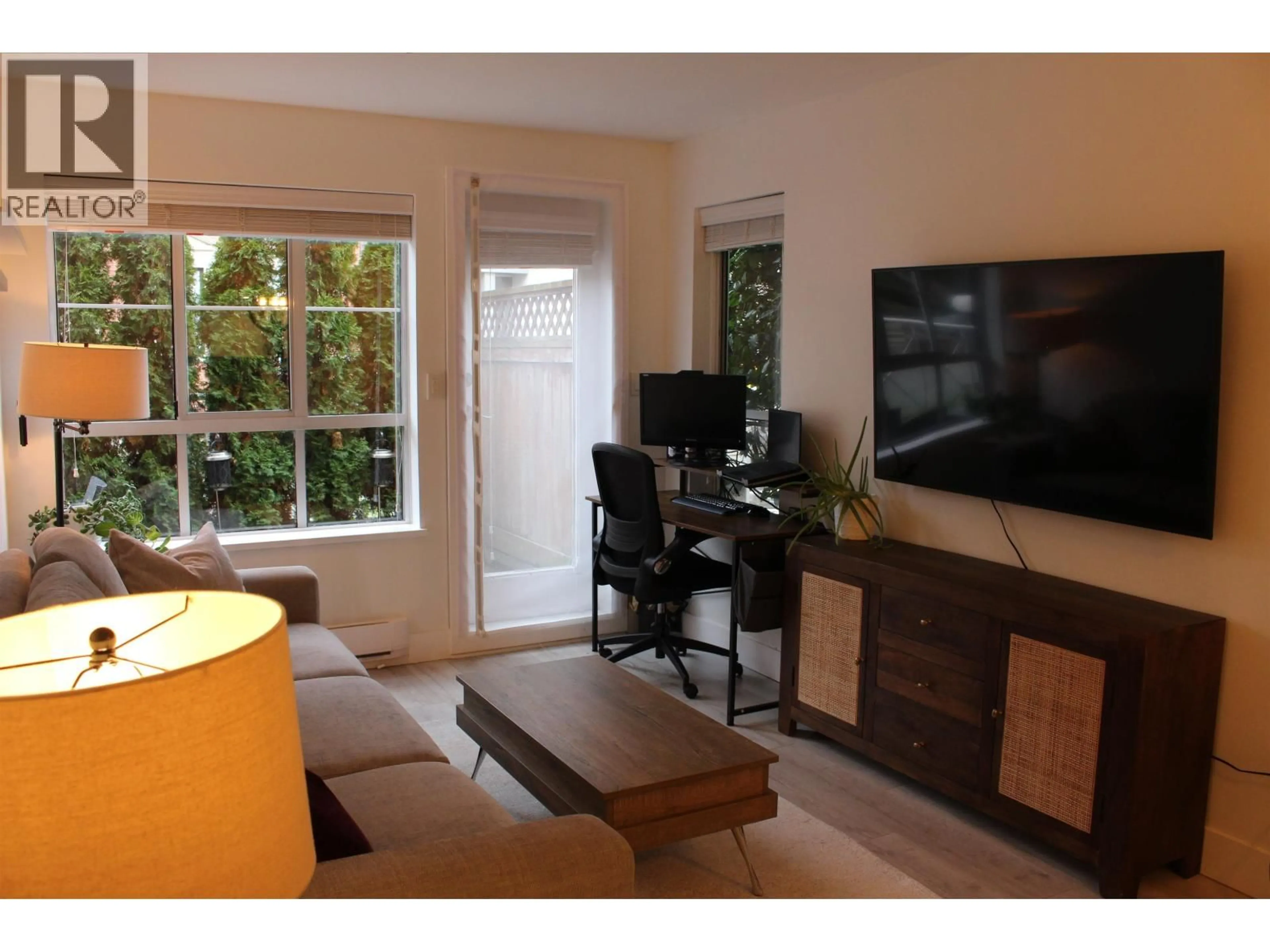 A pic of a room for 101 - 525 AGNES STREET, New Westminster British Columbia V3L1G2