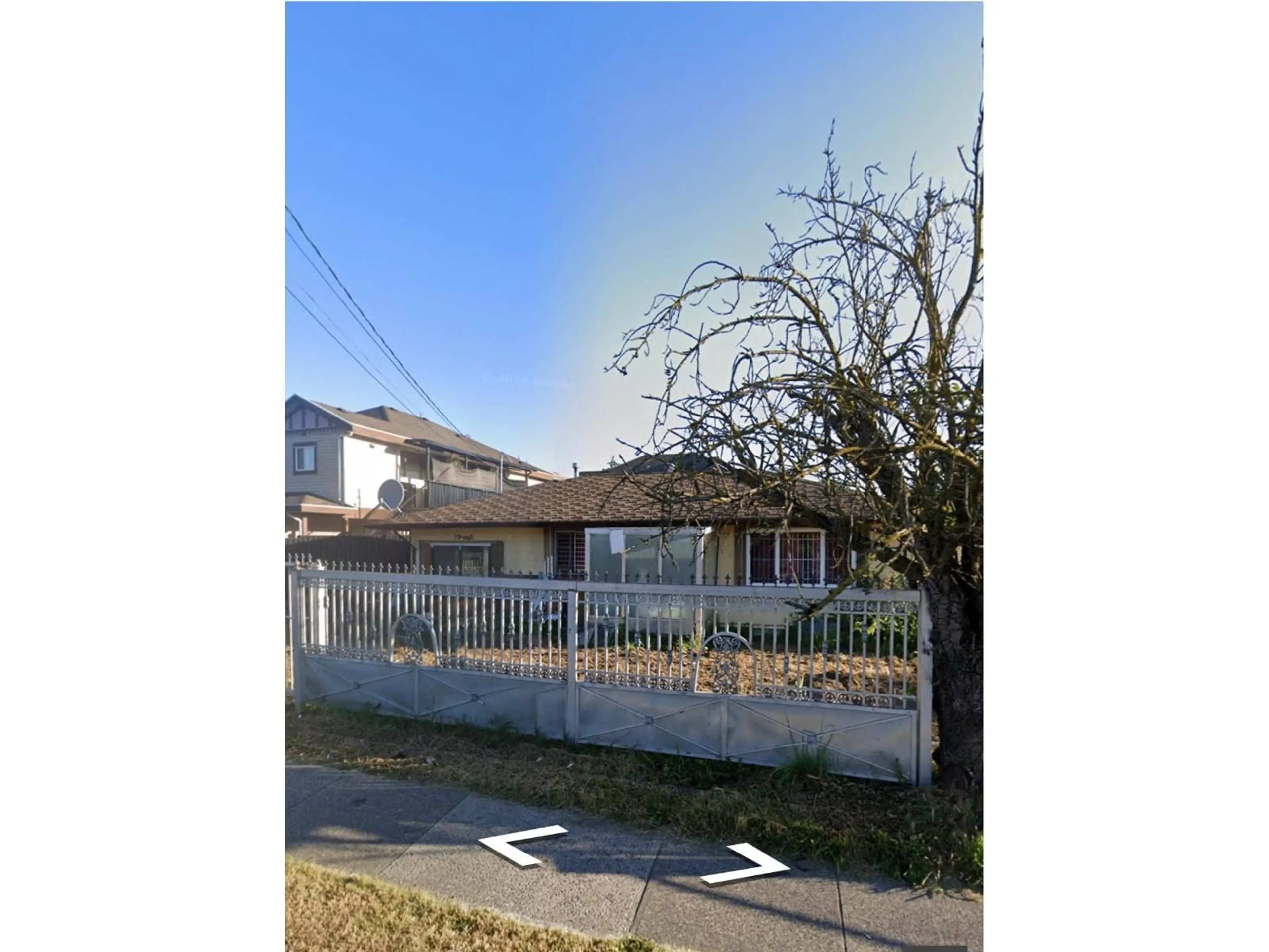 A pic from outside/outdoor area/front of a property/back of a property/a pic from drone, street for 13495 88, Surrey British Columbia V3W3K9