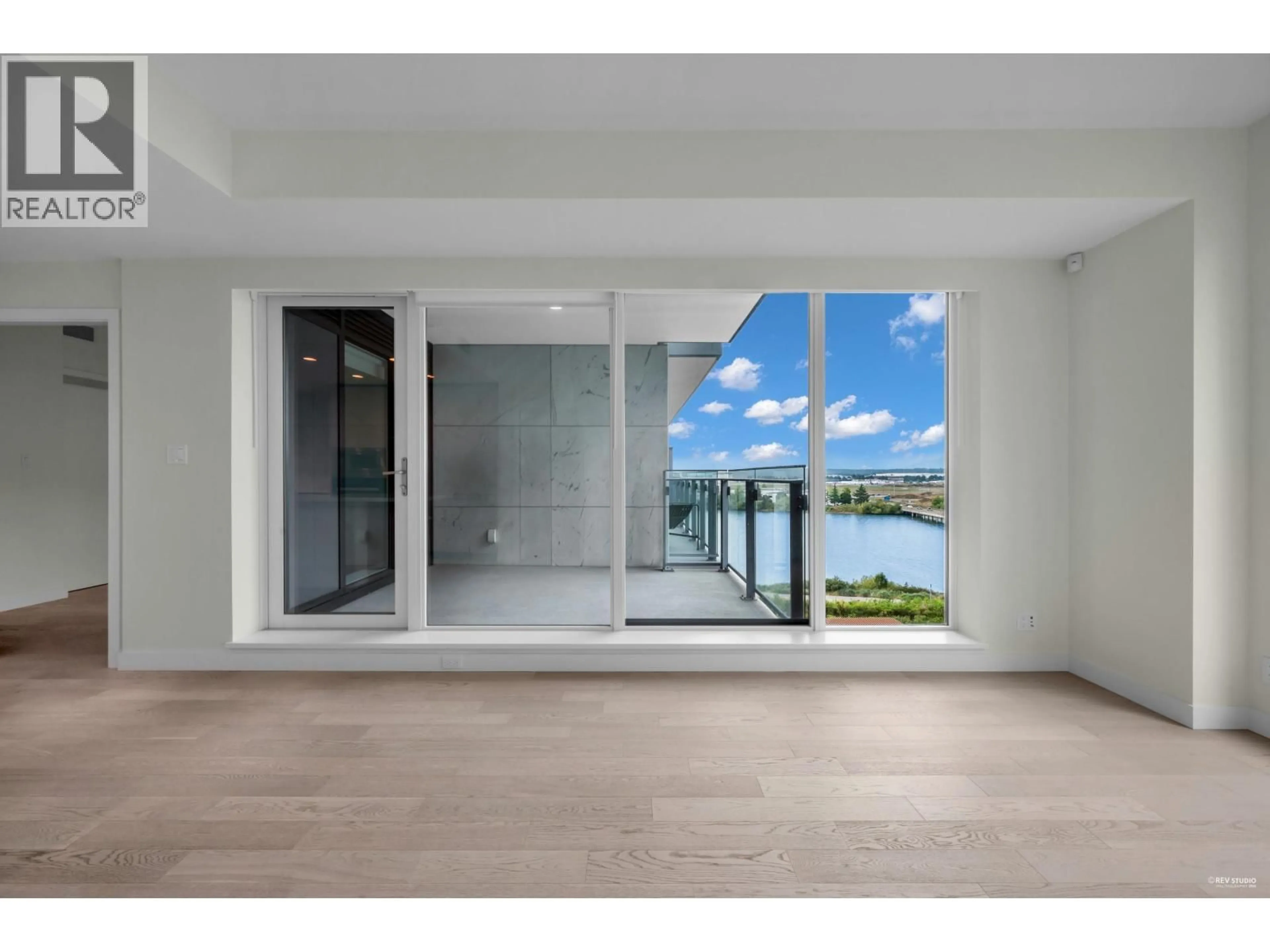 Indoor foyer for 707 - 6811 PEARSON WAY, Richmond British Columbia V7C0E7