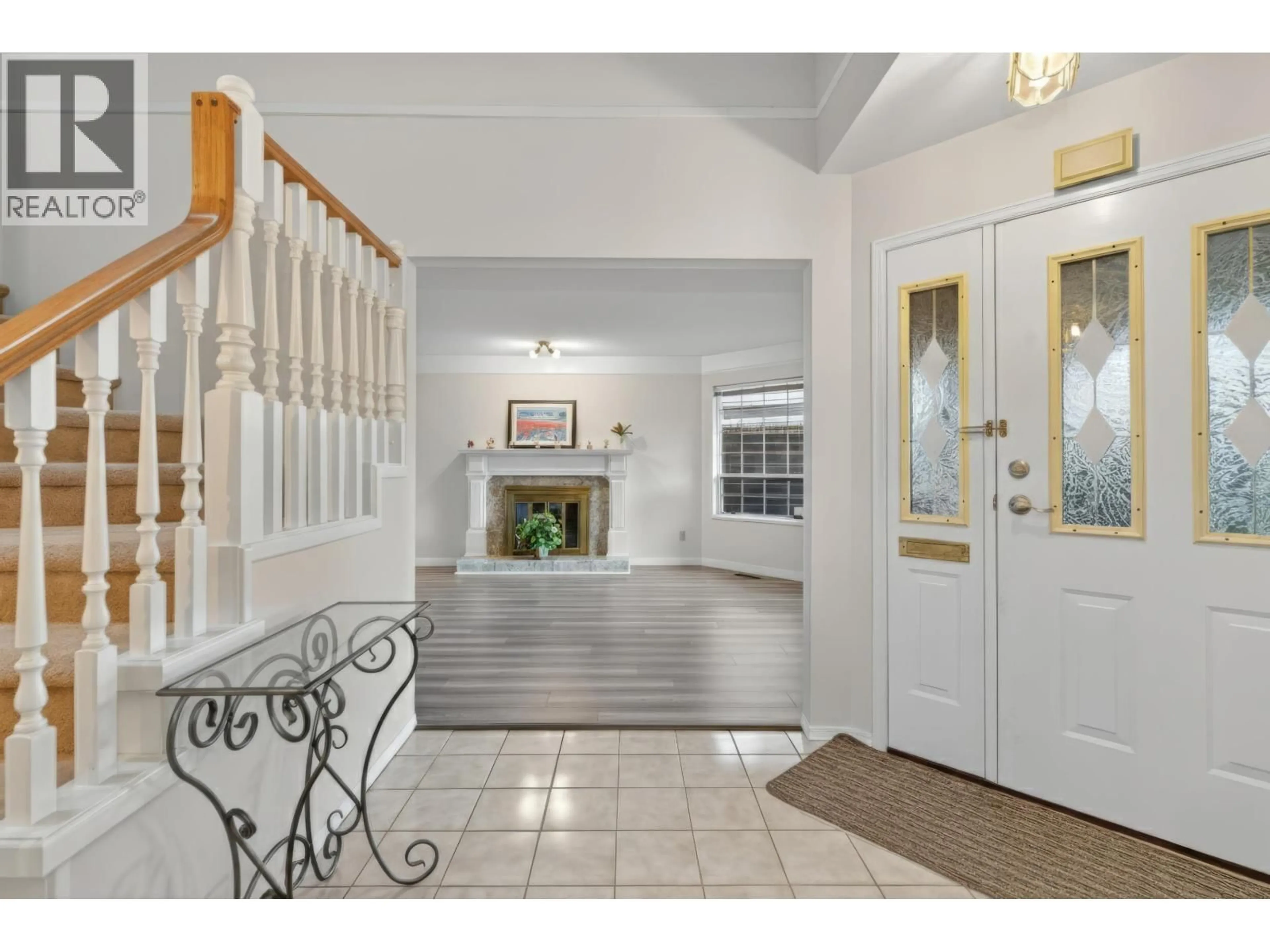 Indoor entryway for 9271 BOYD COURT, Richmond British Columbia V6Y3N9