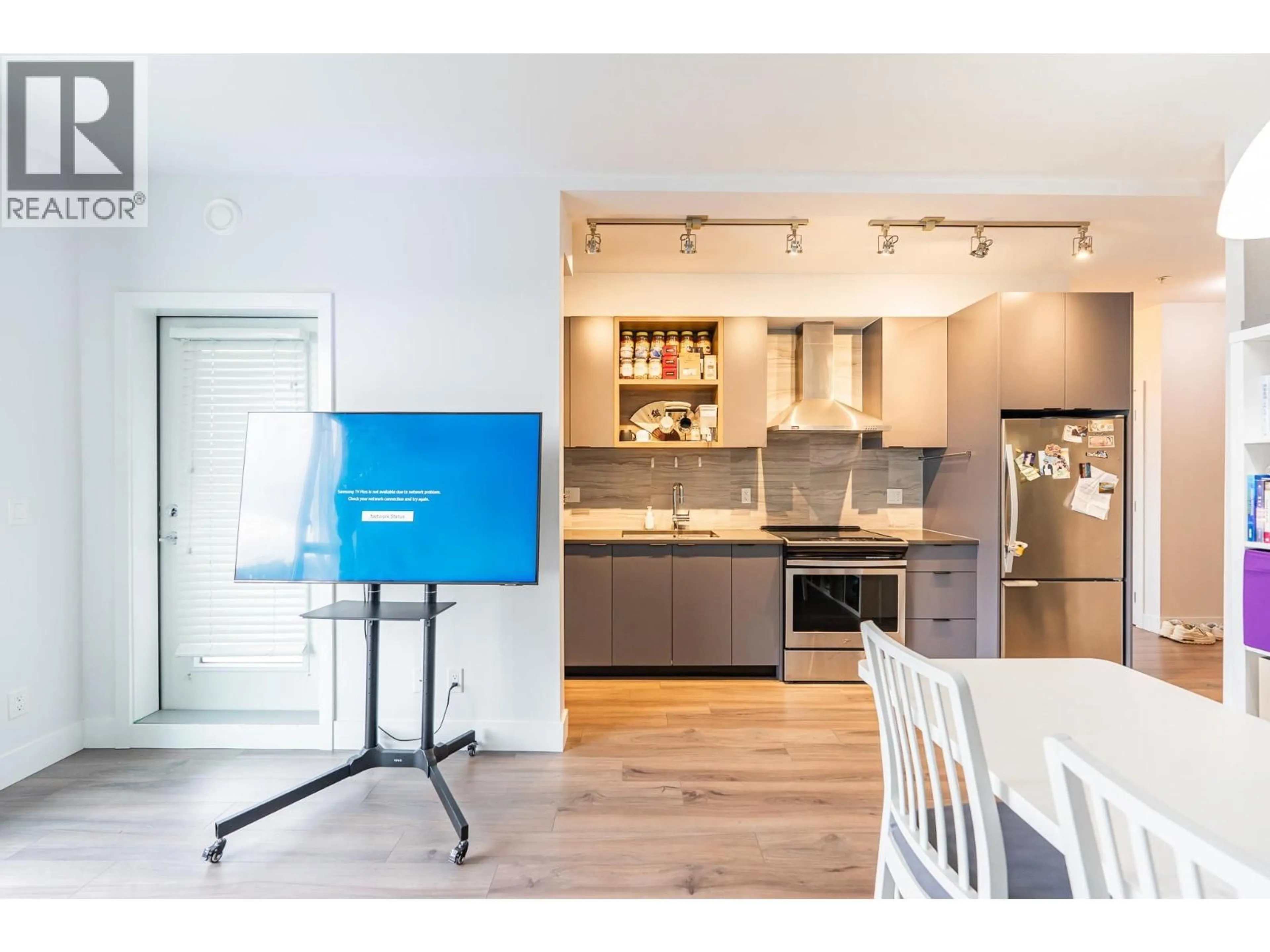 Open concept kitchen, wood/laminate floor for PH35 - 5355 LANE STREET, Burnaby British Columbia V5H0H1