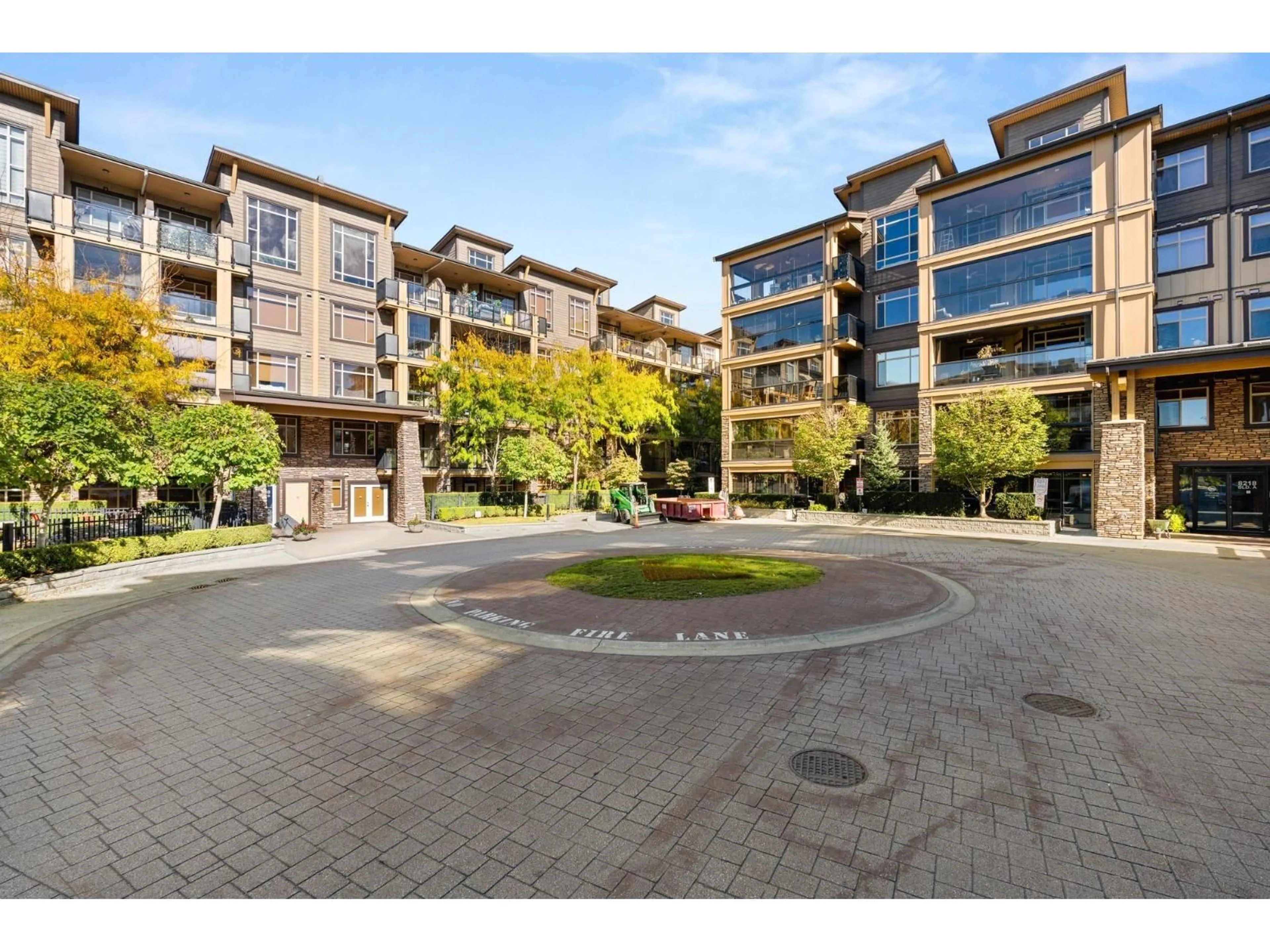 A pic from outside/outdoor area/front of a property/back of a property/a pic from drone, street for 568 - 8258 207A, Langley British Columbia V2Y0N4