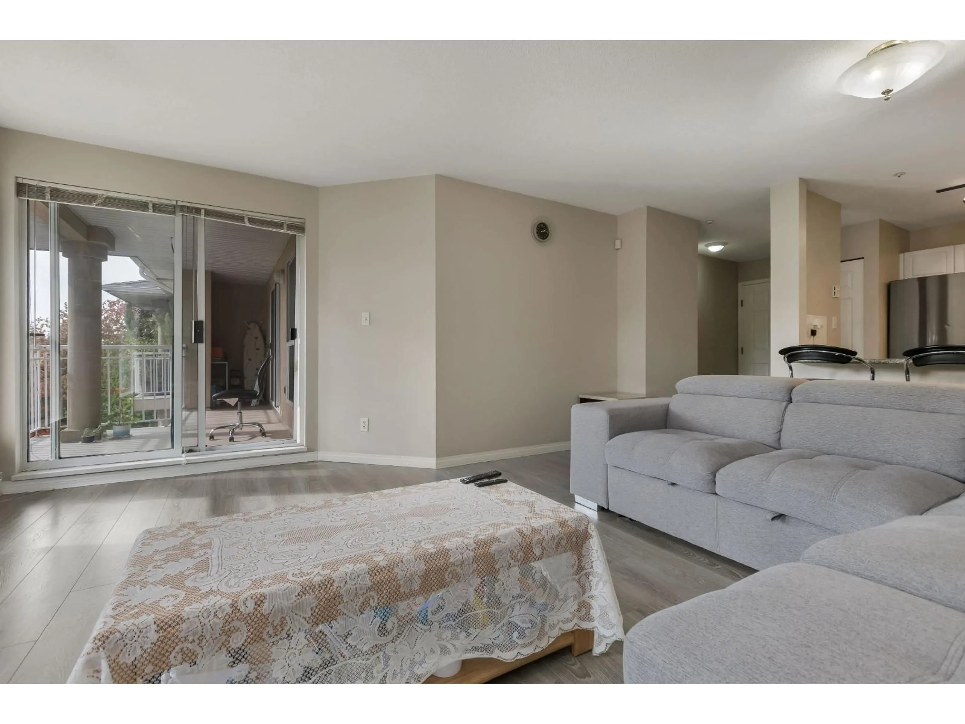 Living room with furniture, unknown for 401 - 13733 74, Surrey British Columbia V3W1B8