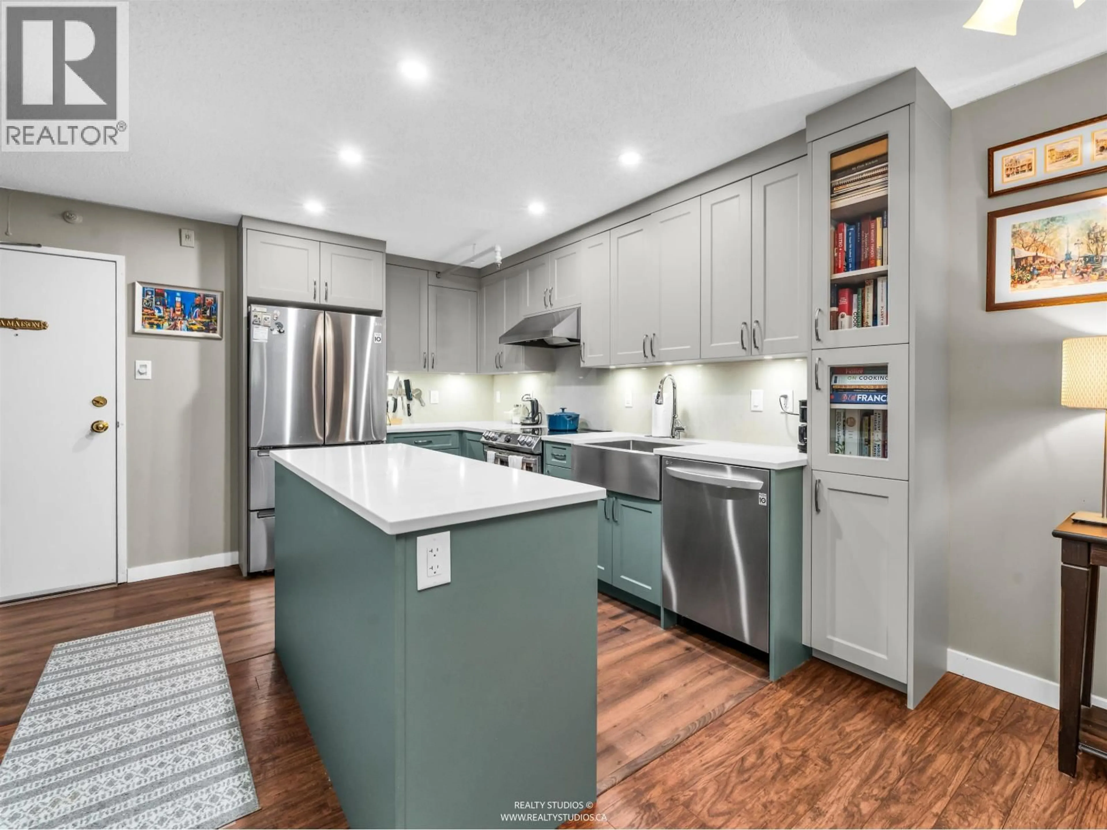 Open concept kitchen, unknown for 319 - 1500 PENDRELL STREET, Vancouver British Columbia V6G3A5
