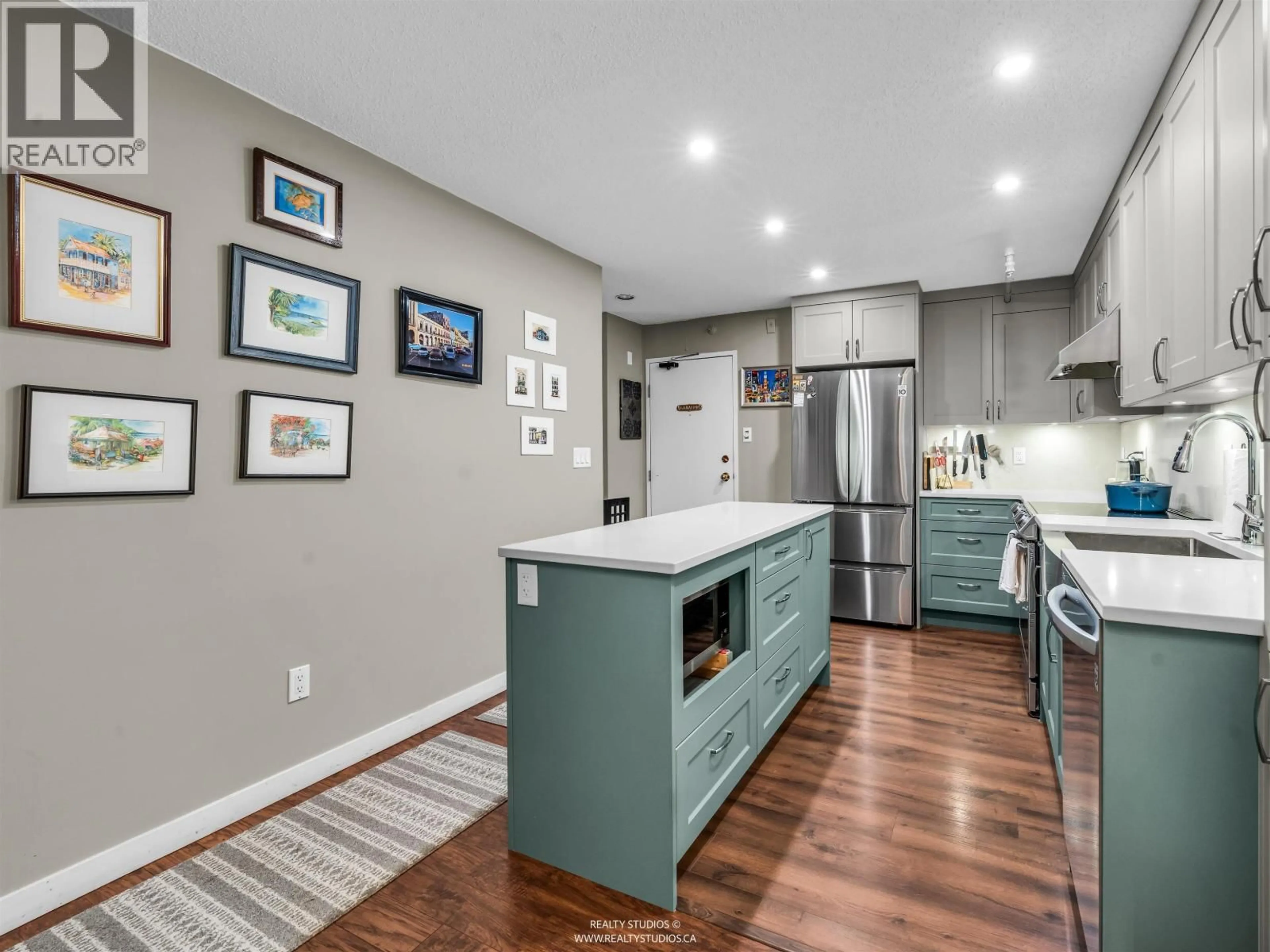 Open concept kitchen, unknown for 319 - 1500 PENDRELL STREET, Vancouver British Columbia V6G3A5