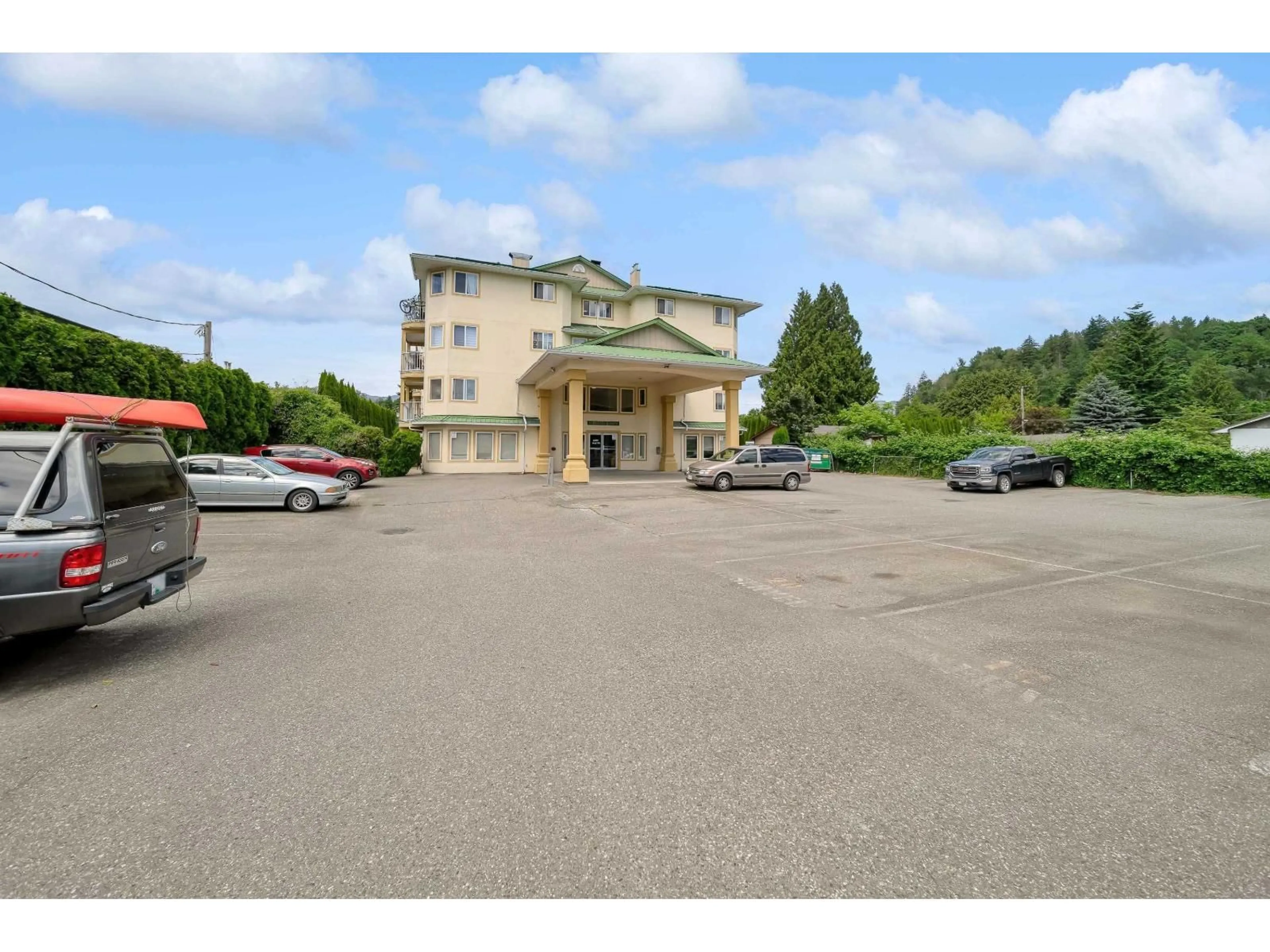 Unknown for 301 - 46777 YALE ROAD, Chilliwack British Columbia V2P2S3