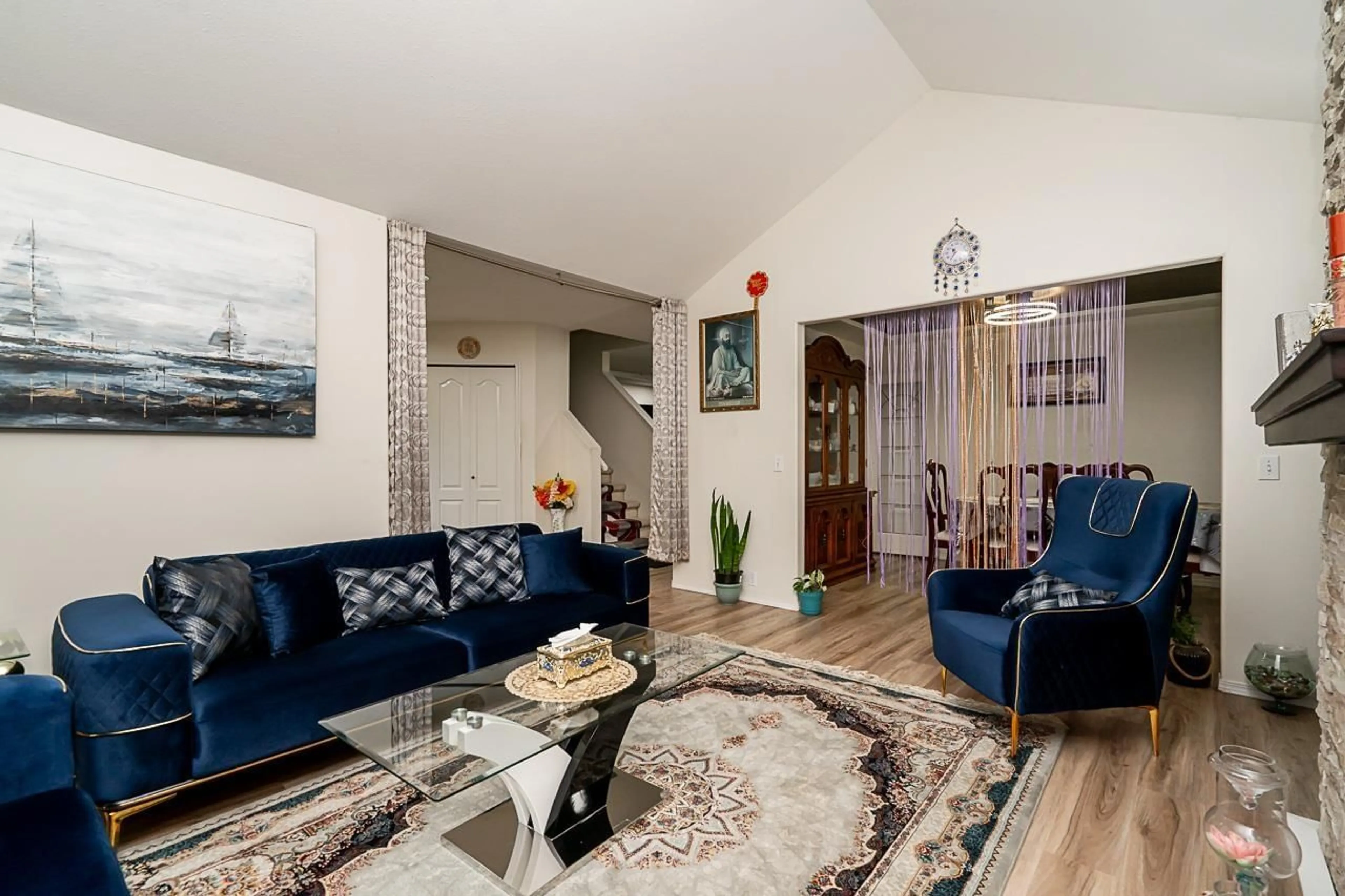 Living room with furniture, unknown for 18661 56 AVENUE, Surrey British Columbia V3S7Y2