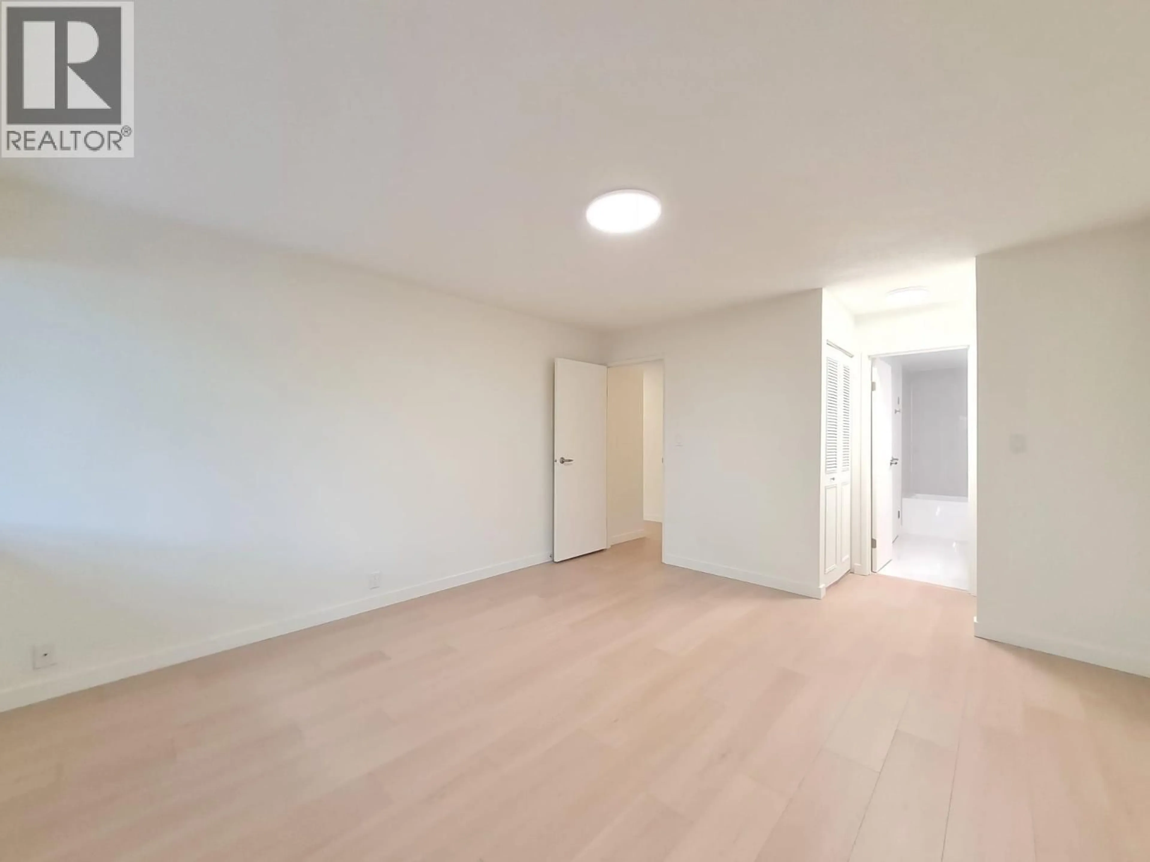 A pic of a room for 107 - 6560 BUSWELL STREET, Richmond British Columbia V6Y2G7