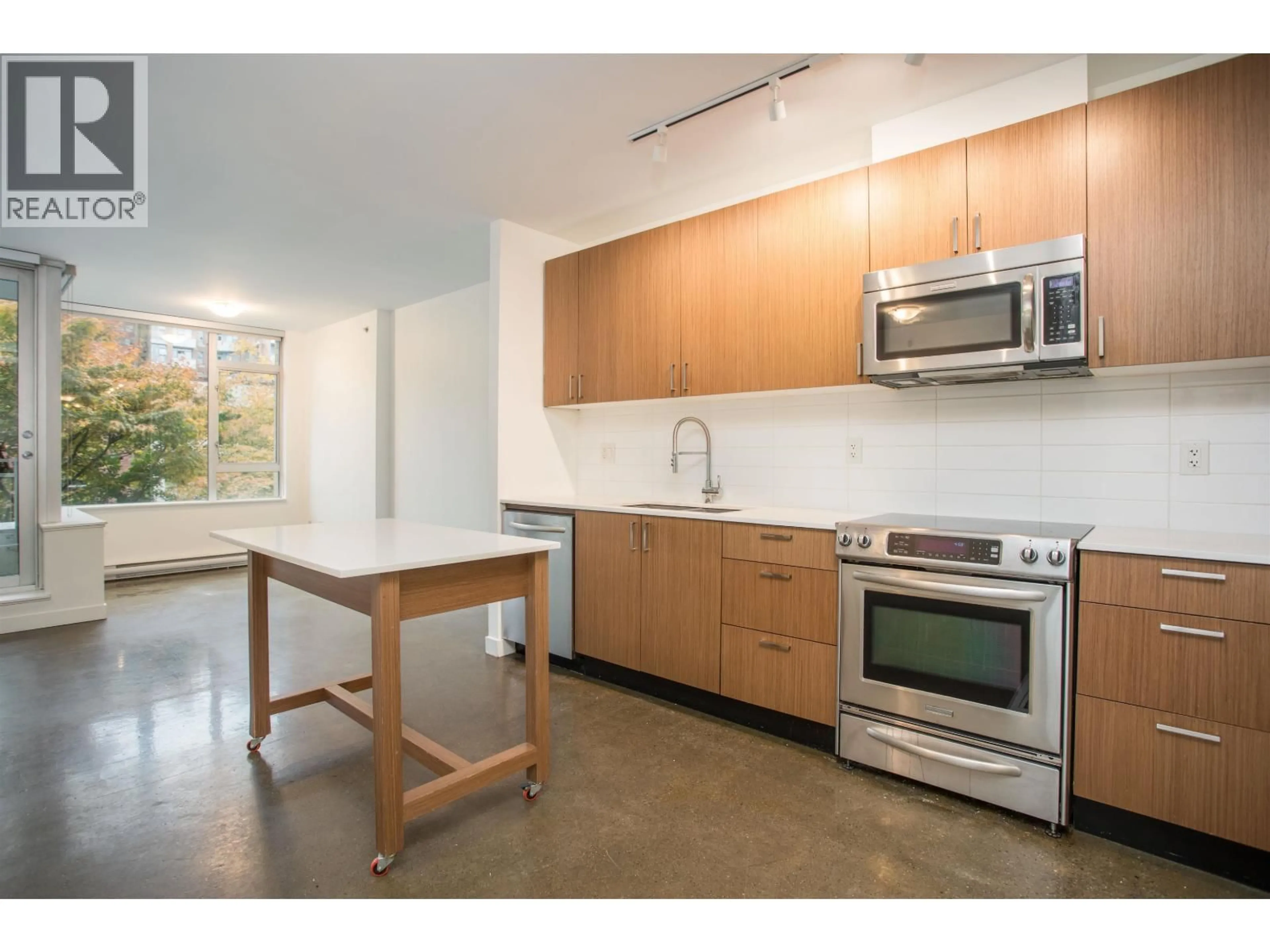 Standard kitchen, unknown for 310 - 221 UNION STREET, Vancouver British Columbia V6A0B4