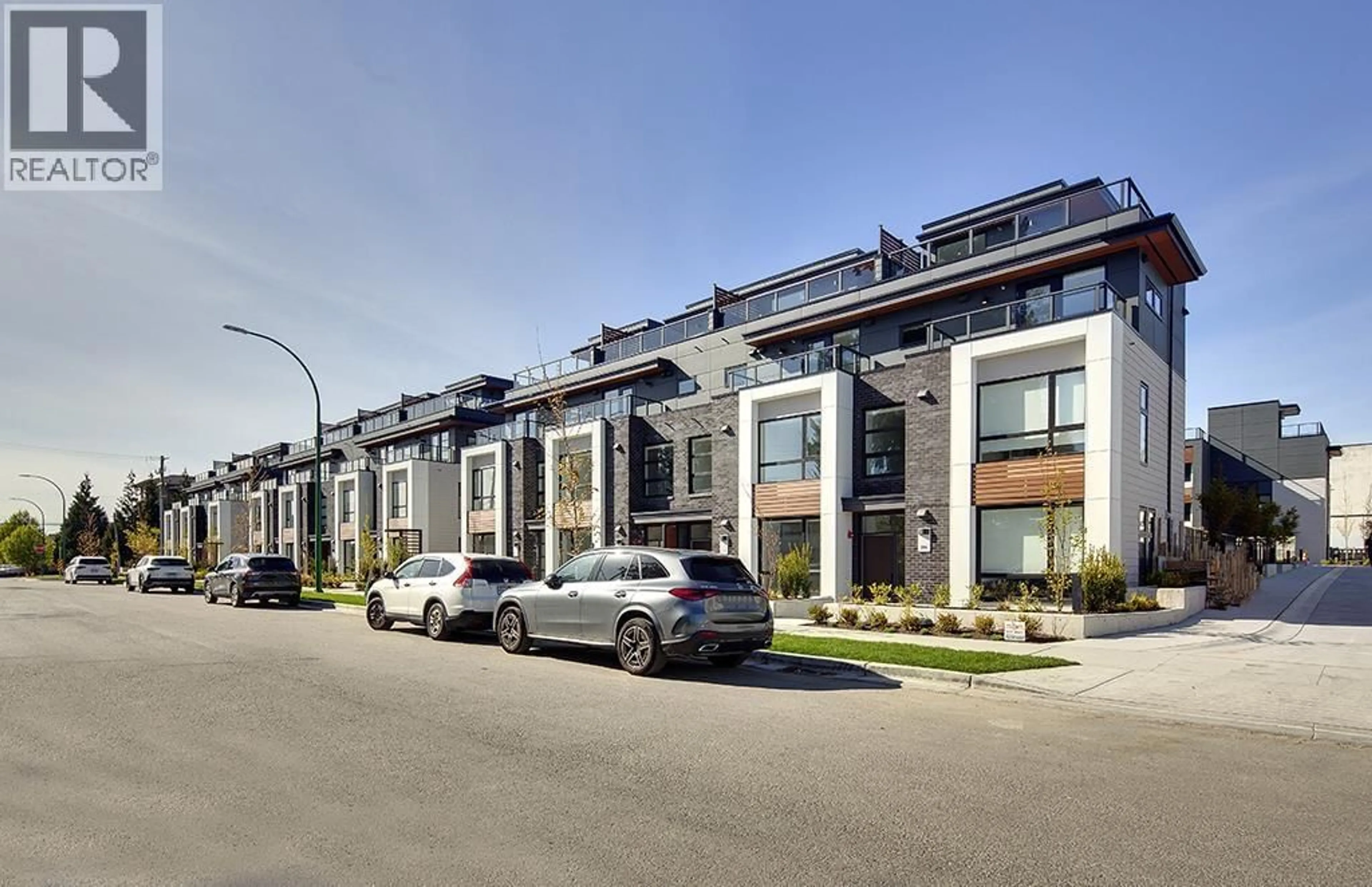 Unknown for 208 - 6085 IRMIN STREET, Burnaby British Columbia V5J5C5