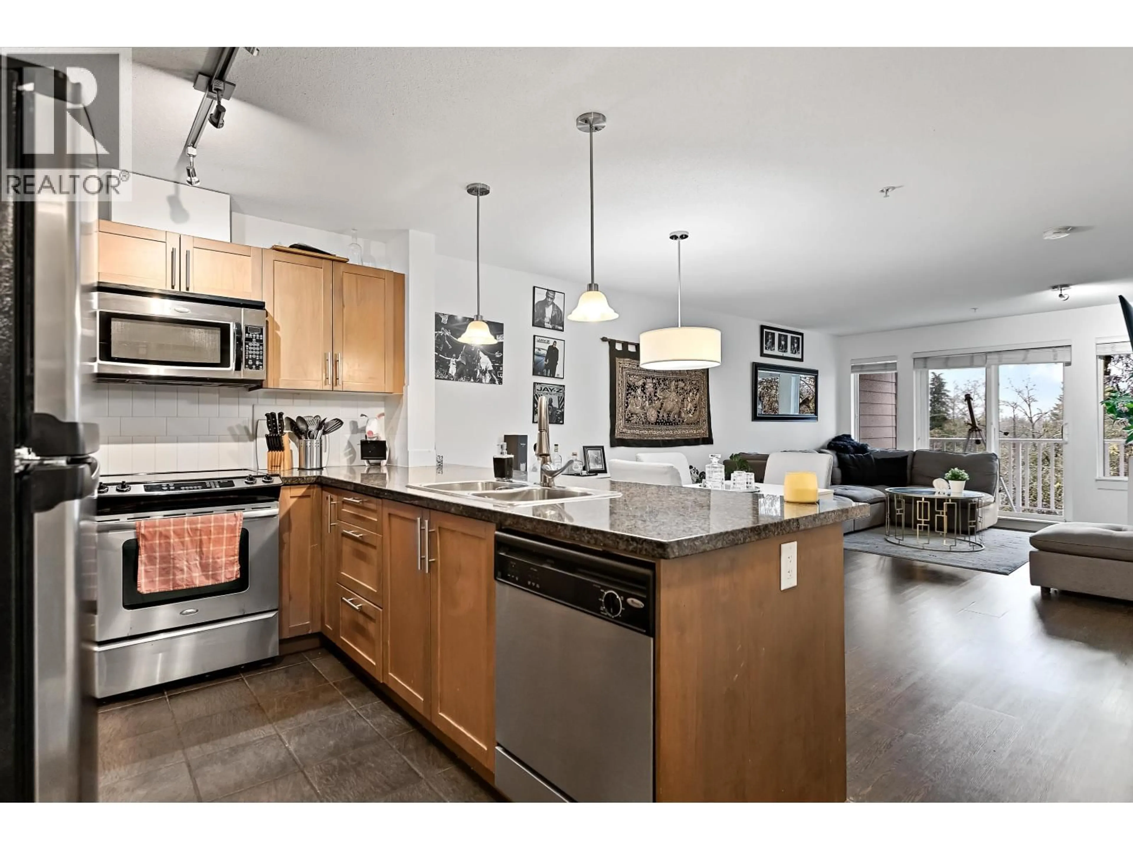 Open concept kitchen, unknown for 305 - 12283 224 STREET, Maple Ridge British Columbia V2X8Z3