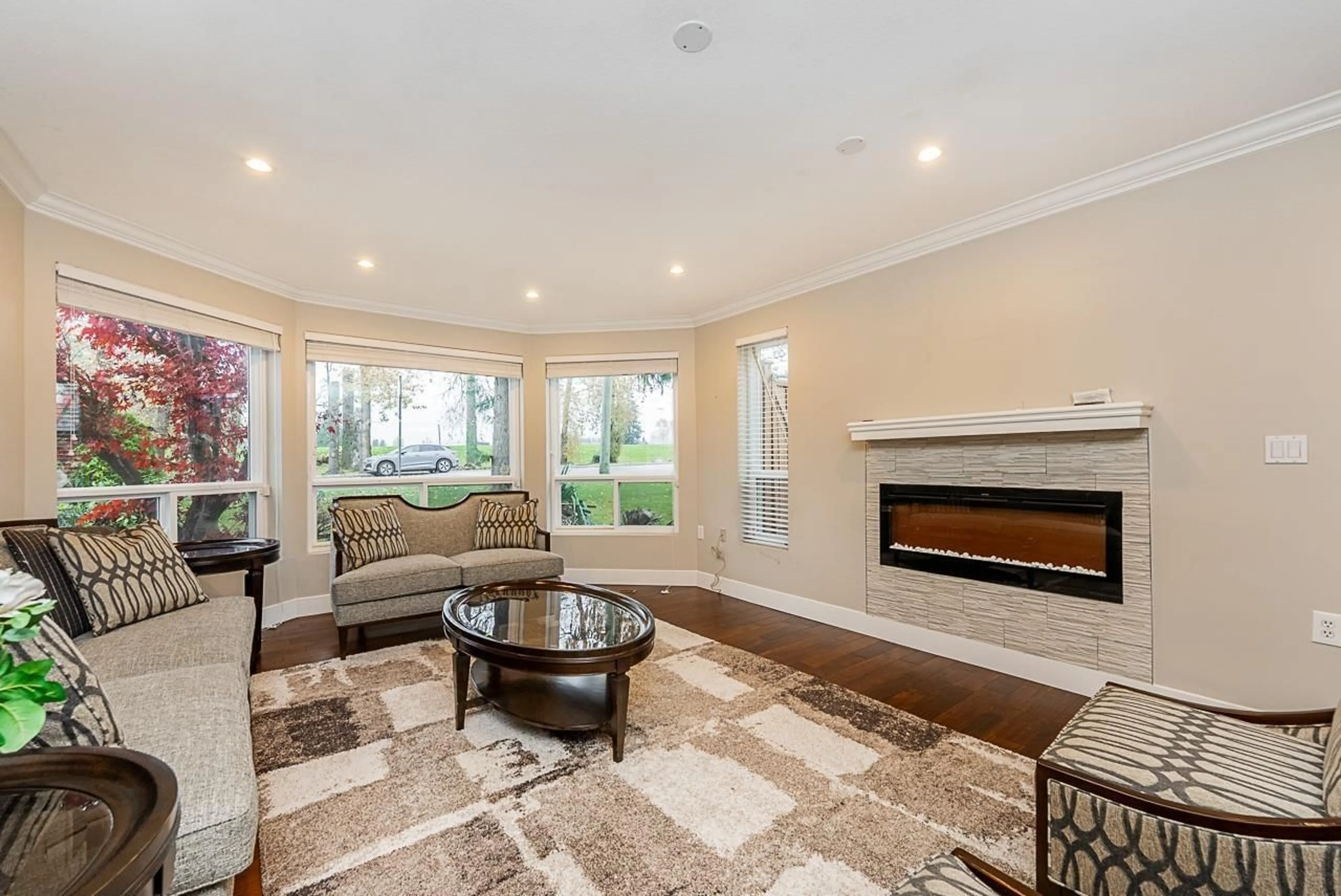 Living room with furniture, unknown for 10816 80, Delta British Columbia V4C4C2