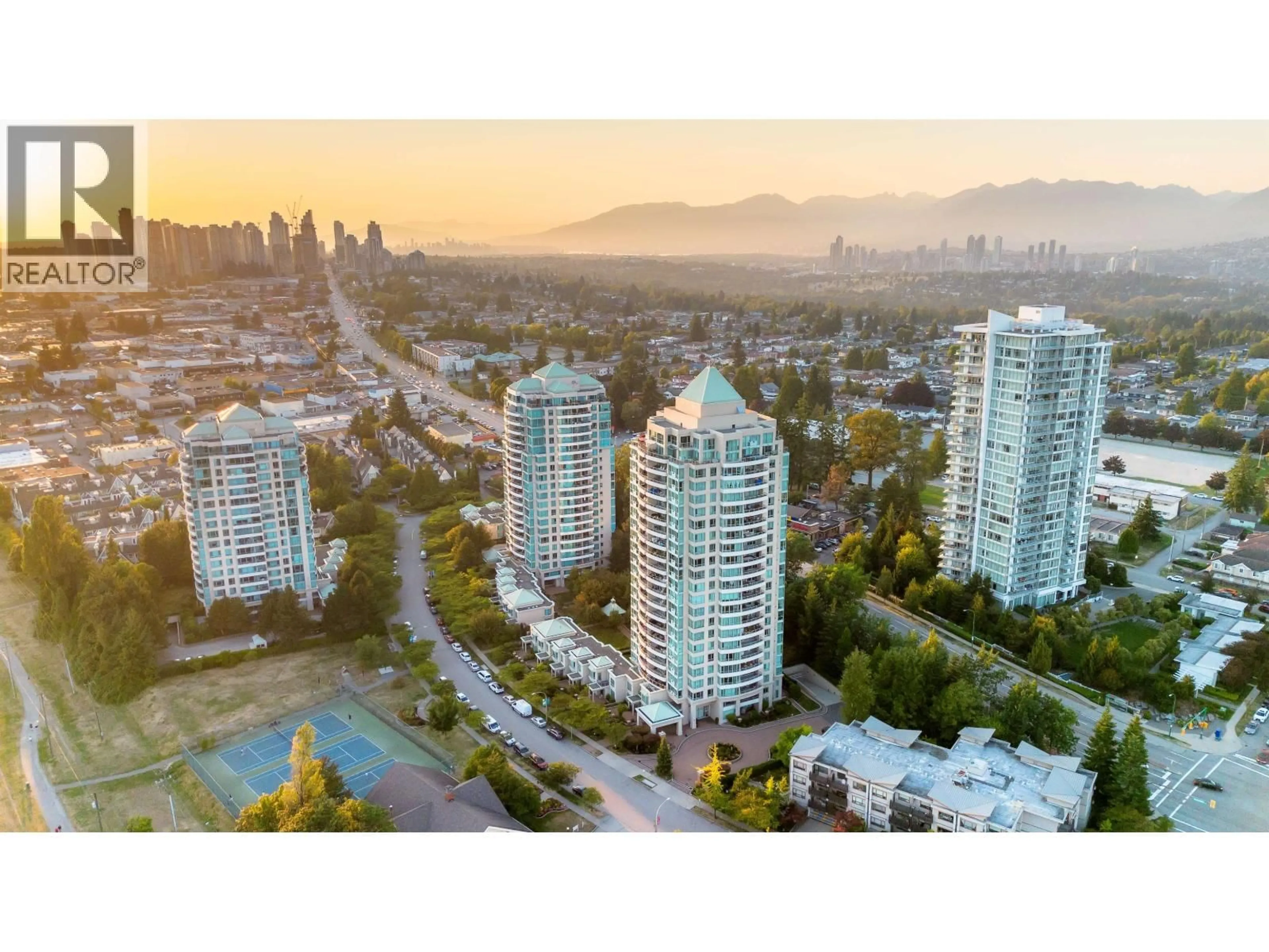 A pic from outside/outdoor area/front of a property/back of a property/a pic from drone, city buildings view from balcony for 1401 - 6659 SOUTHOAKS CRESCENT, Burnaby British Columbia V5E4M9