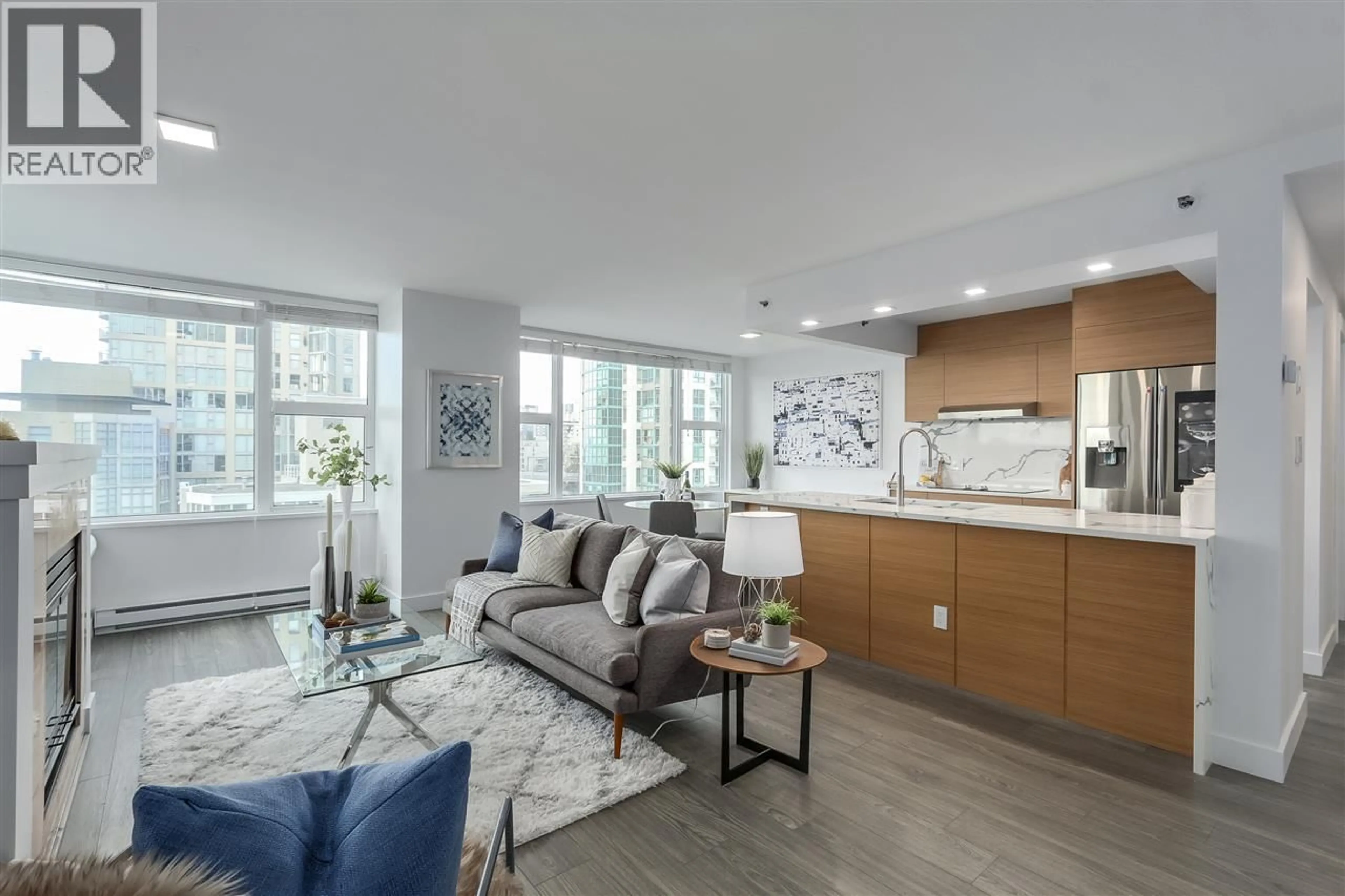 Living room with furniture, unknown for 1110 - 1500 HORNBY STREET, Vancouver British Columbia V6Z2R1