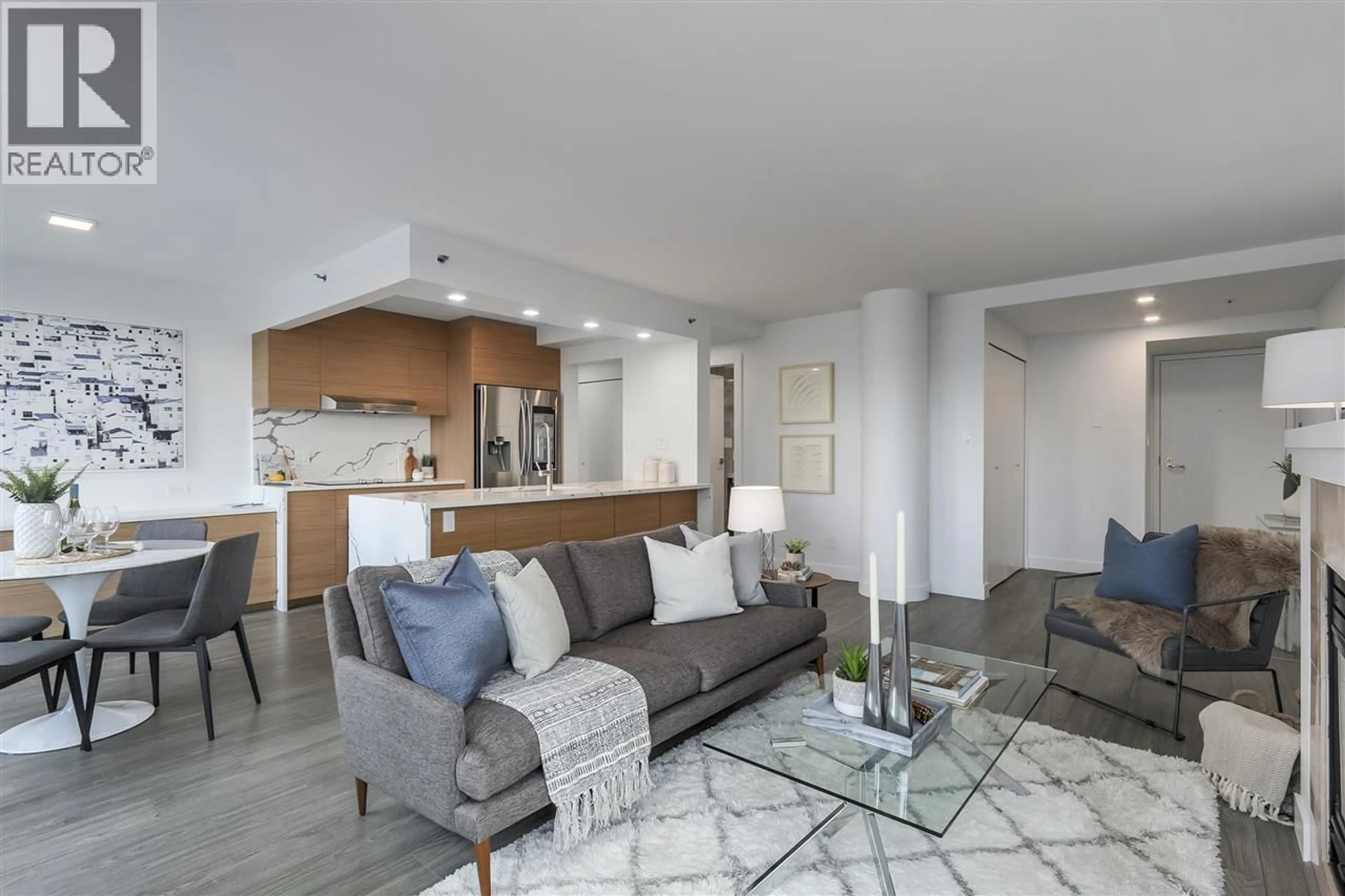 Living room with furniture, unknown for 1110 - 1500 HORNBY STREET, Vancouver British Columbia V6Z2R1