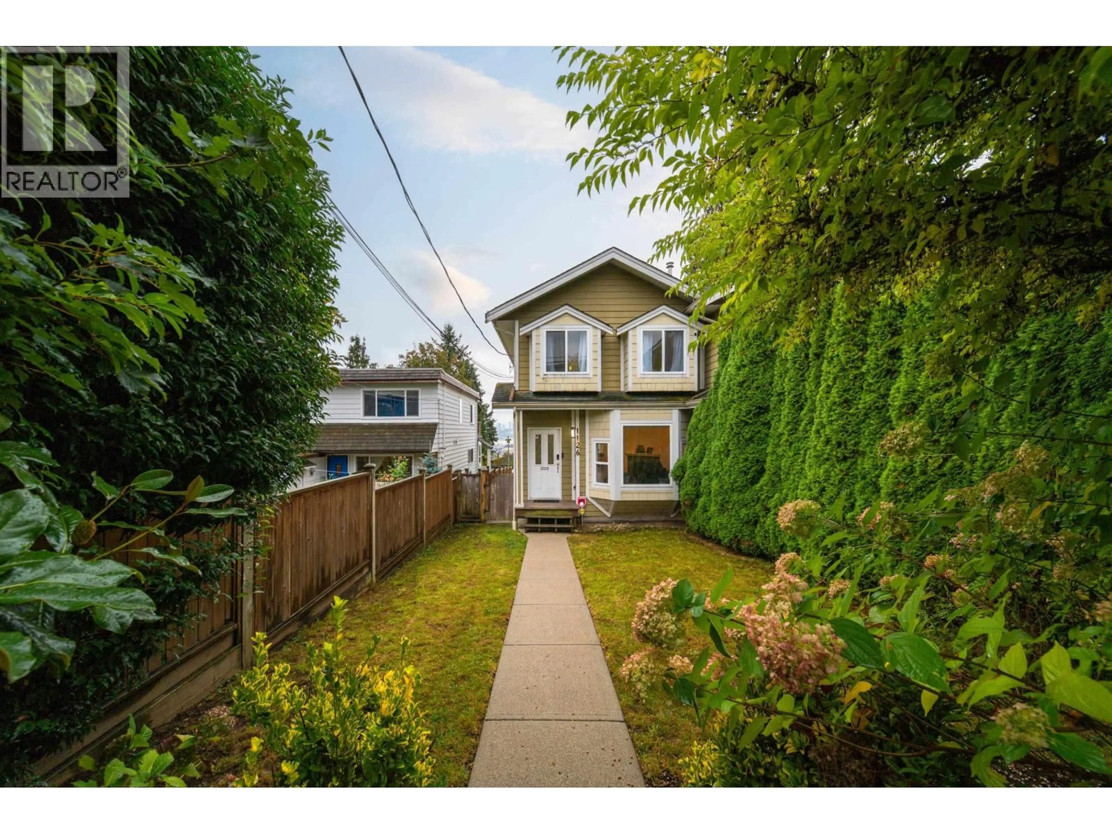 A pic from outside/outdoor area/front of a property/back of a property/a pic from drone, street for 1126 ROCHESTER AVENUE, Coquitlam British Columbia V3K2X4