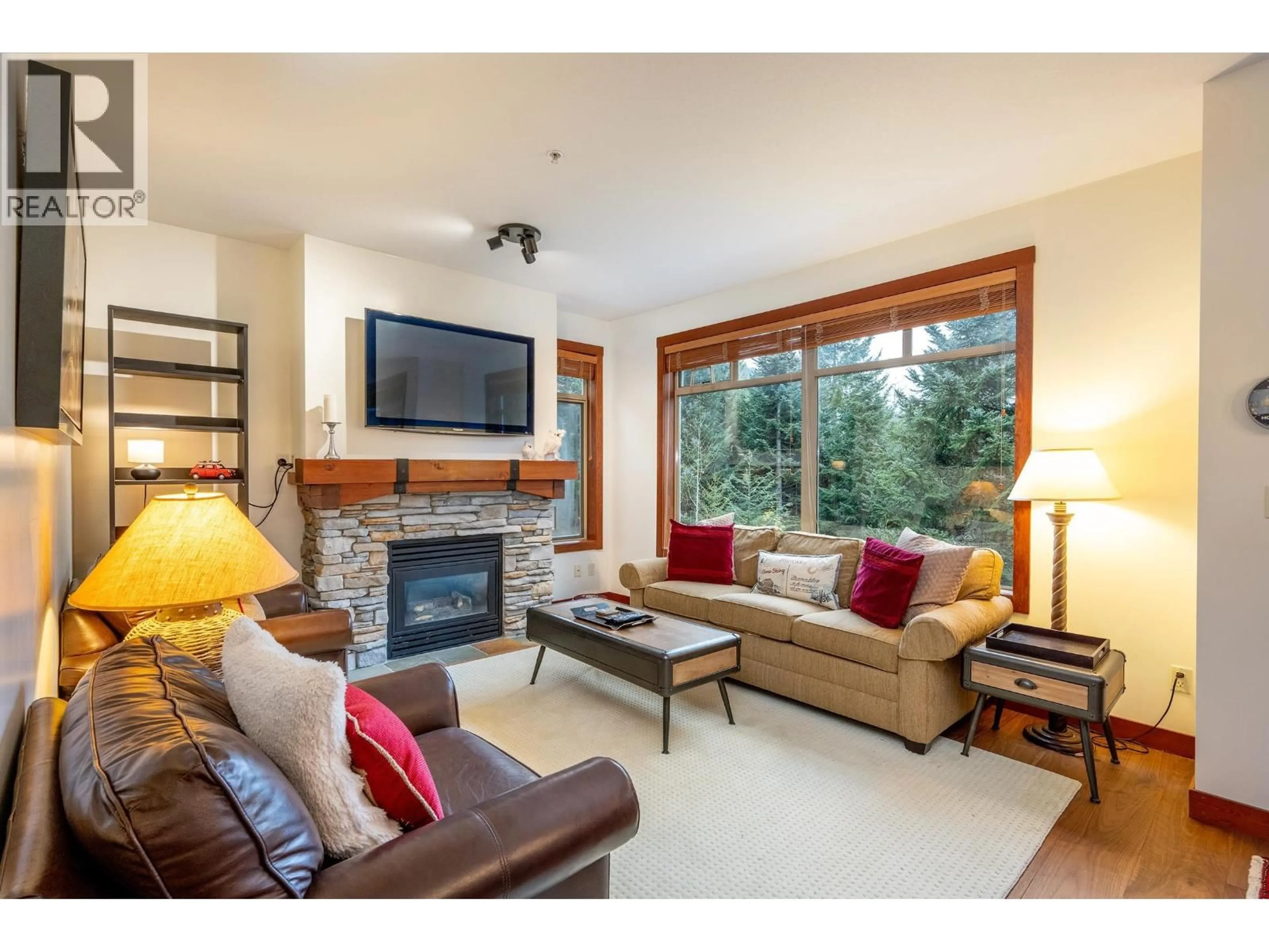 Living room with furniture, unknown for 25 - 2301 TALUSWOOD PLACE, Whistler British Columbia V8E0P8