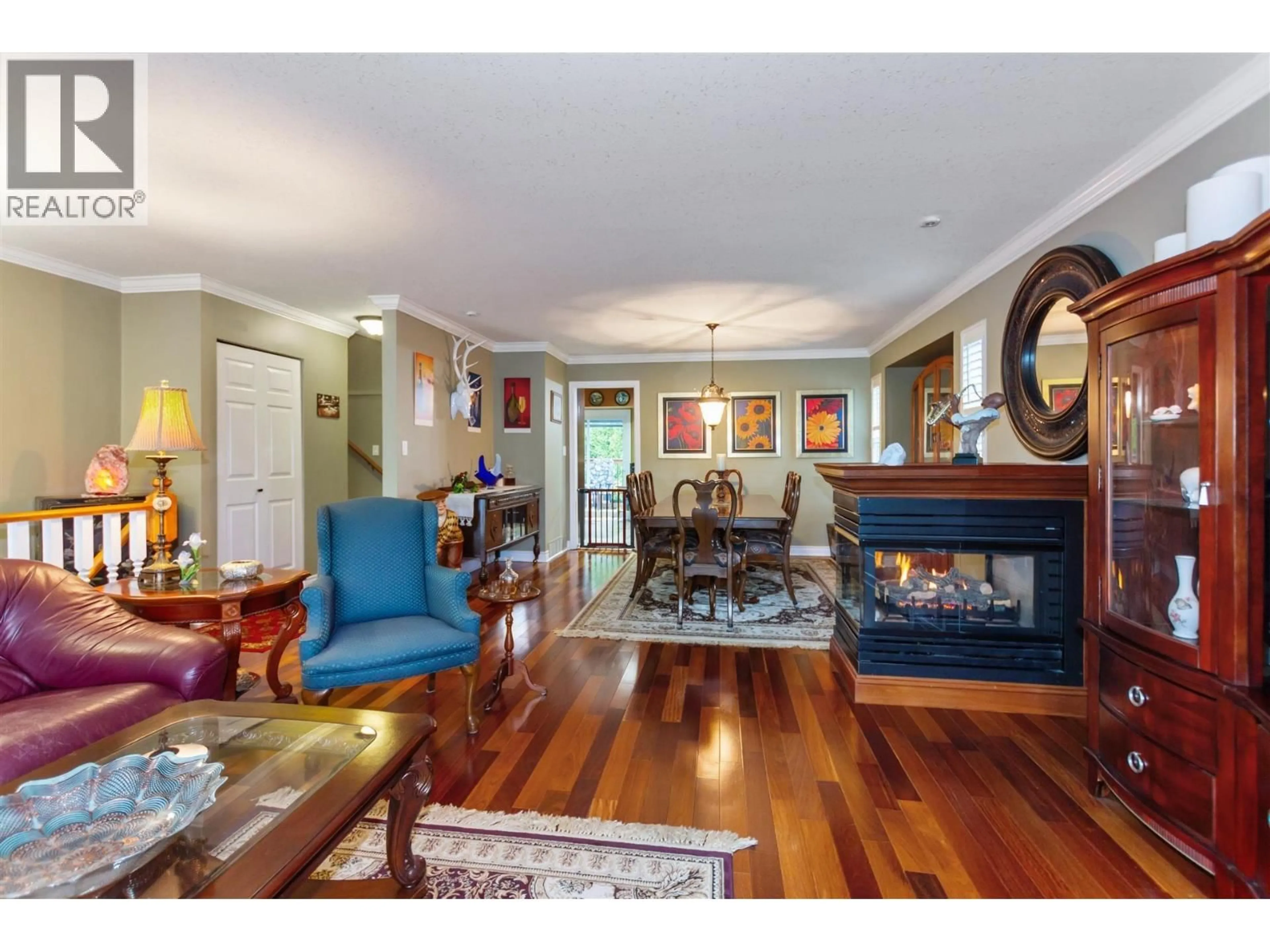Living room with furniture, wood/laminate floor for 12193 LINDSAY PLACE, Maple Ridge British Columbia V2X9S3