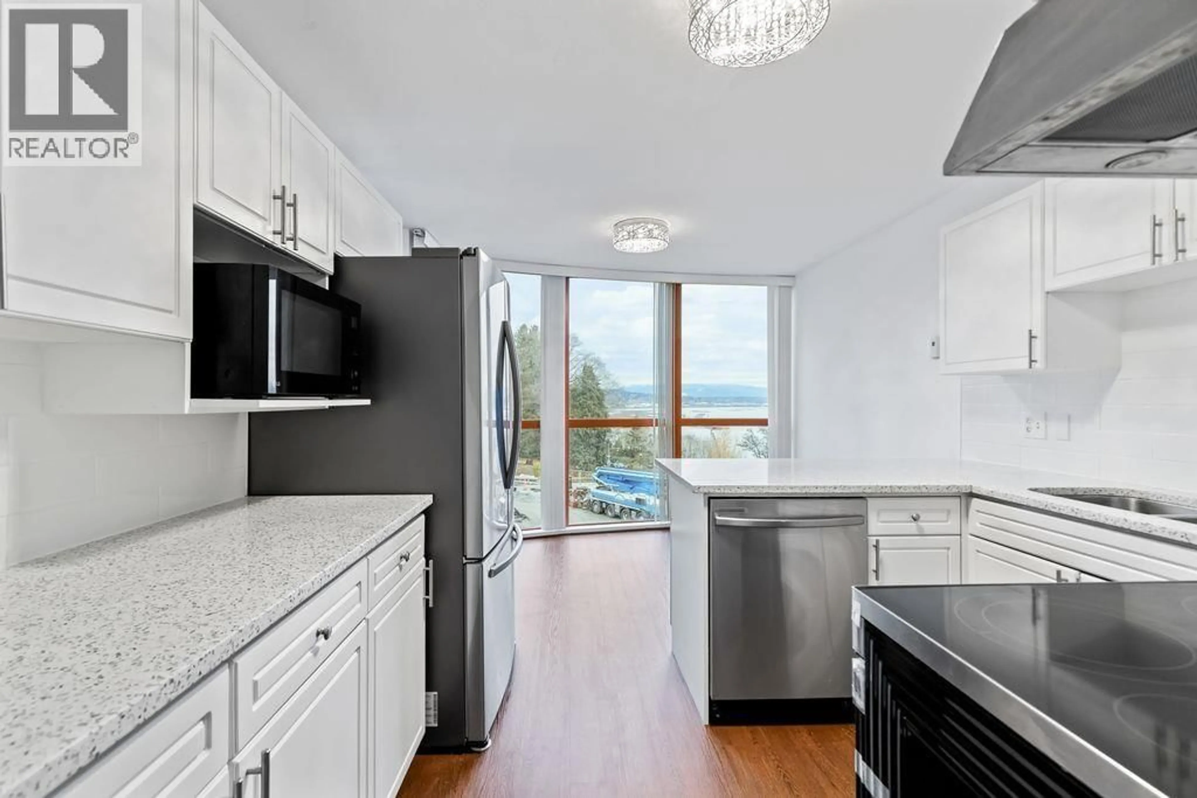 Unknown for 201 - 38 LEOPOLD PLACE, New Westminster British Columbia V3L2C6