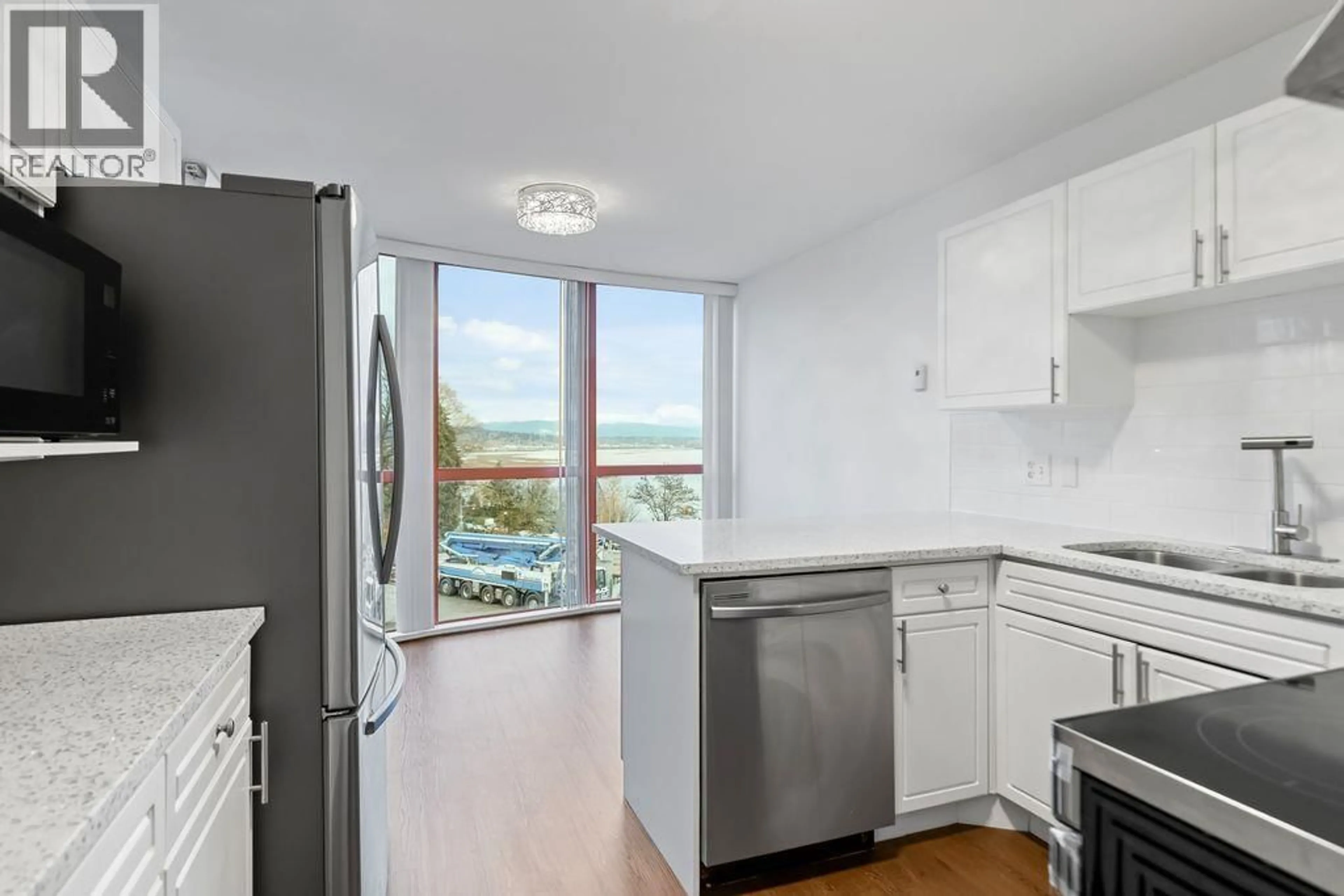 Standard kitchen, unknown for 201 - 38 LEOPOLD PLACE, New Westminster British Columbia V3L2C6