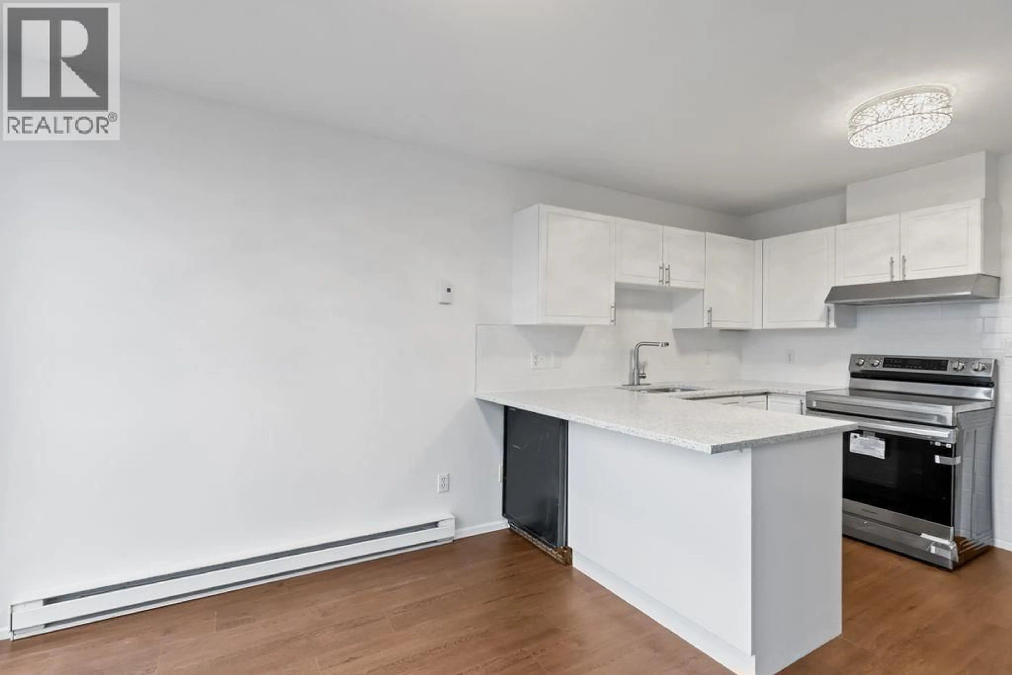 Standard kitchen, unknown for 201 - 38 LEOPOLD PLACE, New Westminster British Columbia V3L2C6