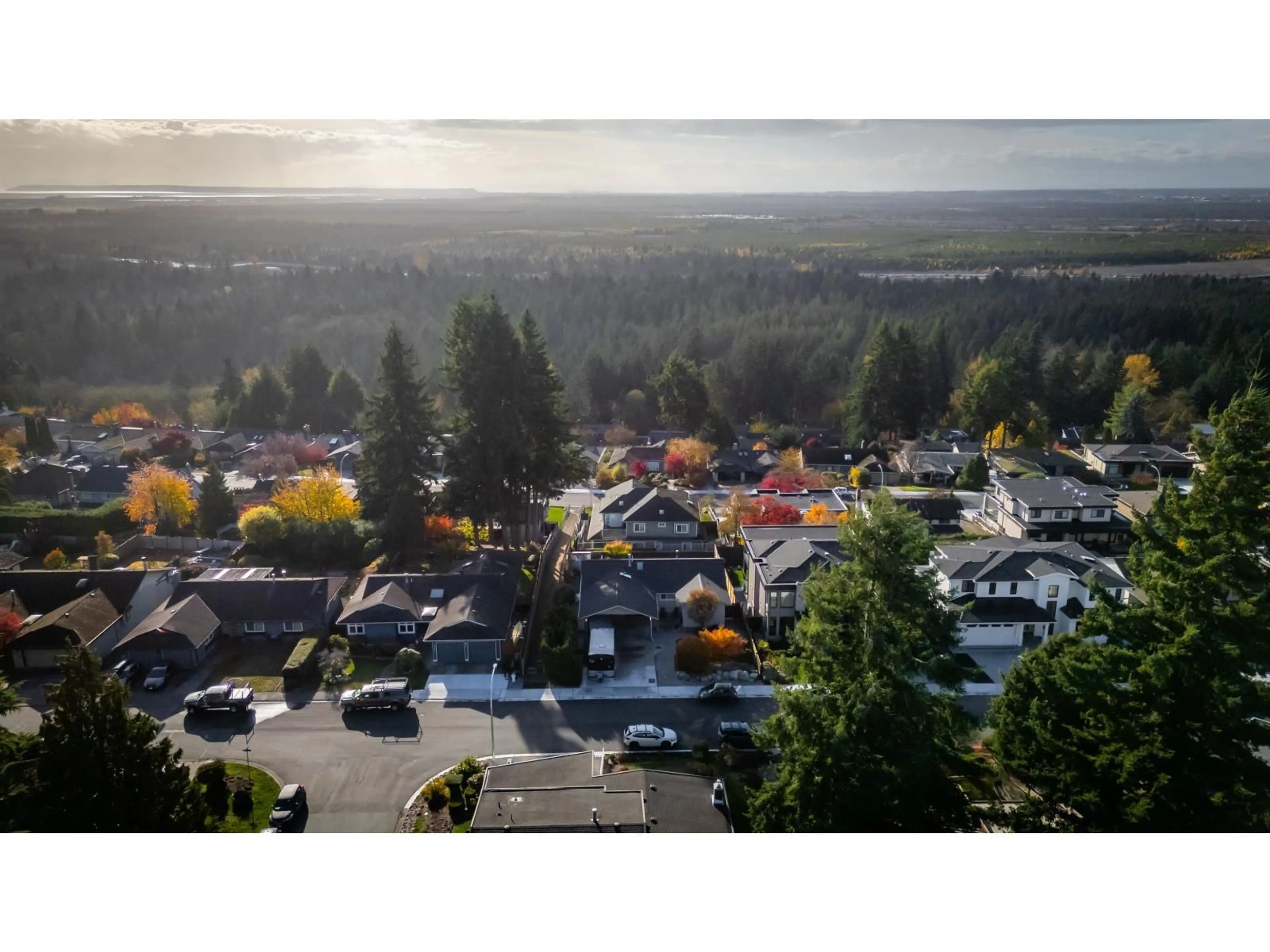 A pic from outside/outdoor area/front of a property/back of a property/a pic from drone, mountain view for 7725 GARRETT, Delta British Columbia V4C4E7