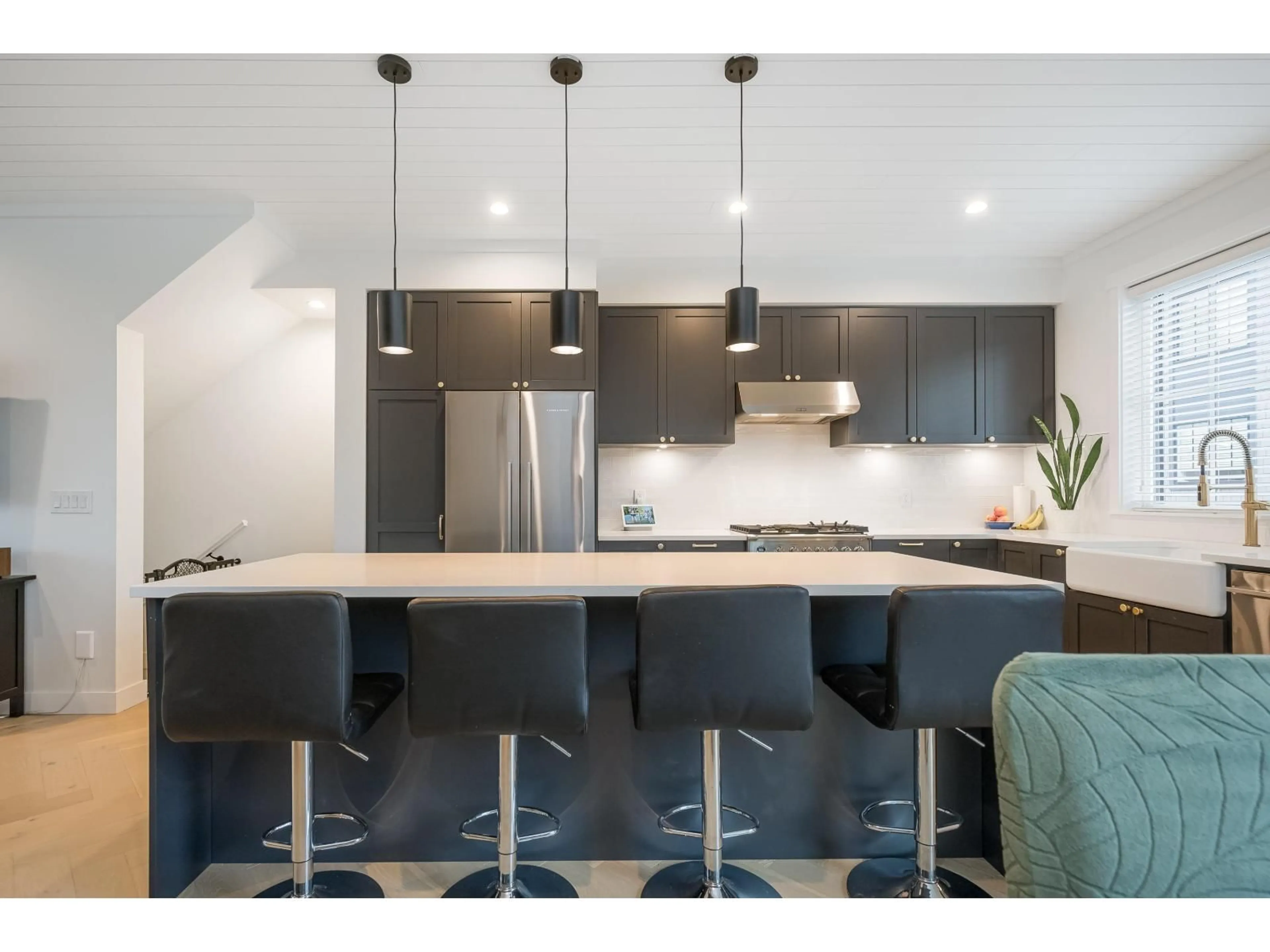 Contemporary kitchen, unknown for 20 - 16565 24A, Surrey British Columbia V3Z1H7