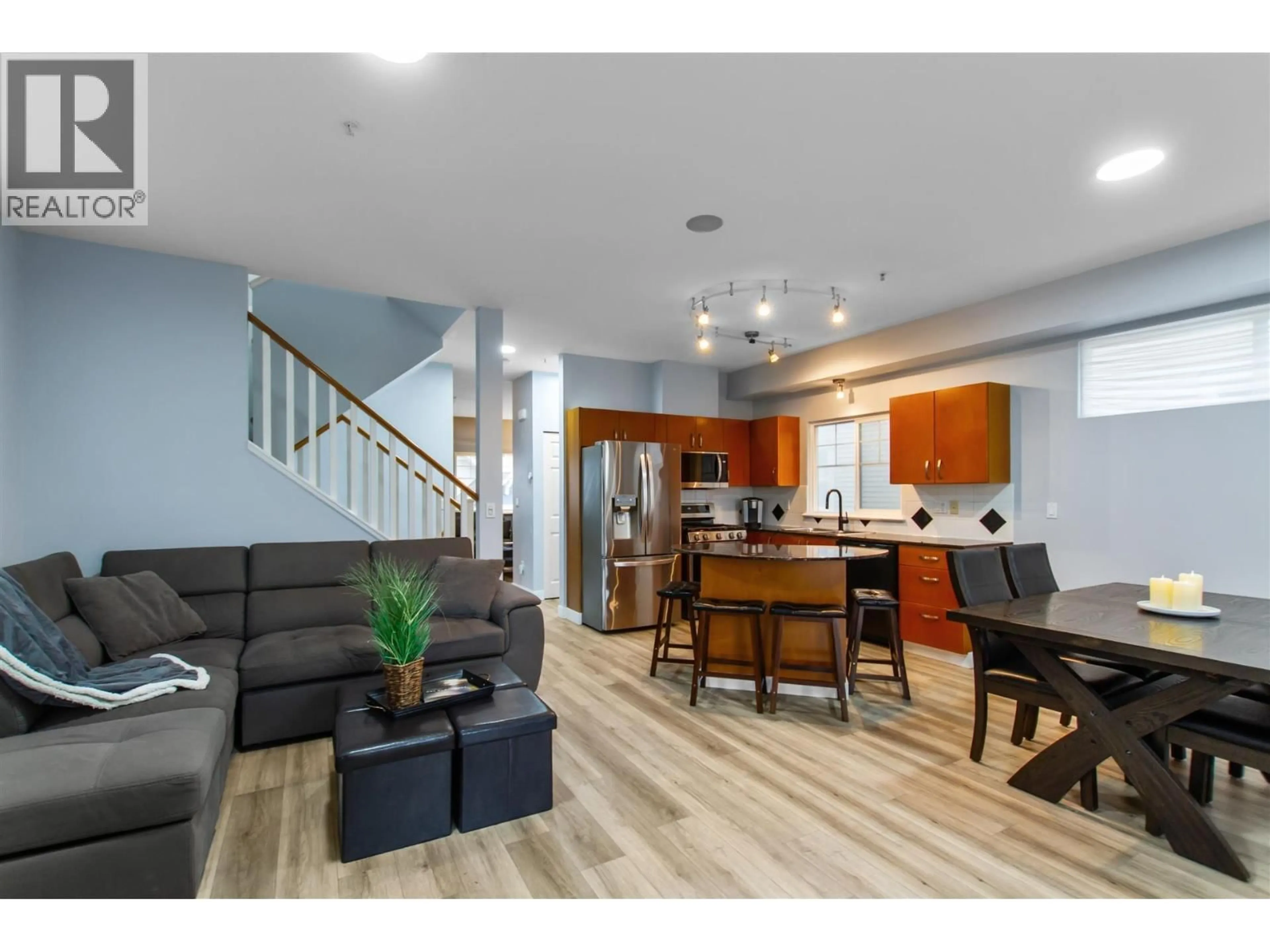 Open concept kitchen, wood/laminate floor for 9 - 1108 RIVERSIDE CLOSE, Port Coquitlam British Columbia V3B8C2