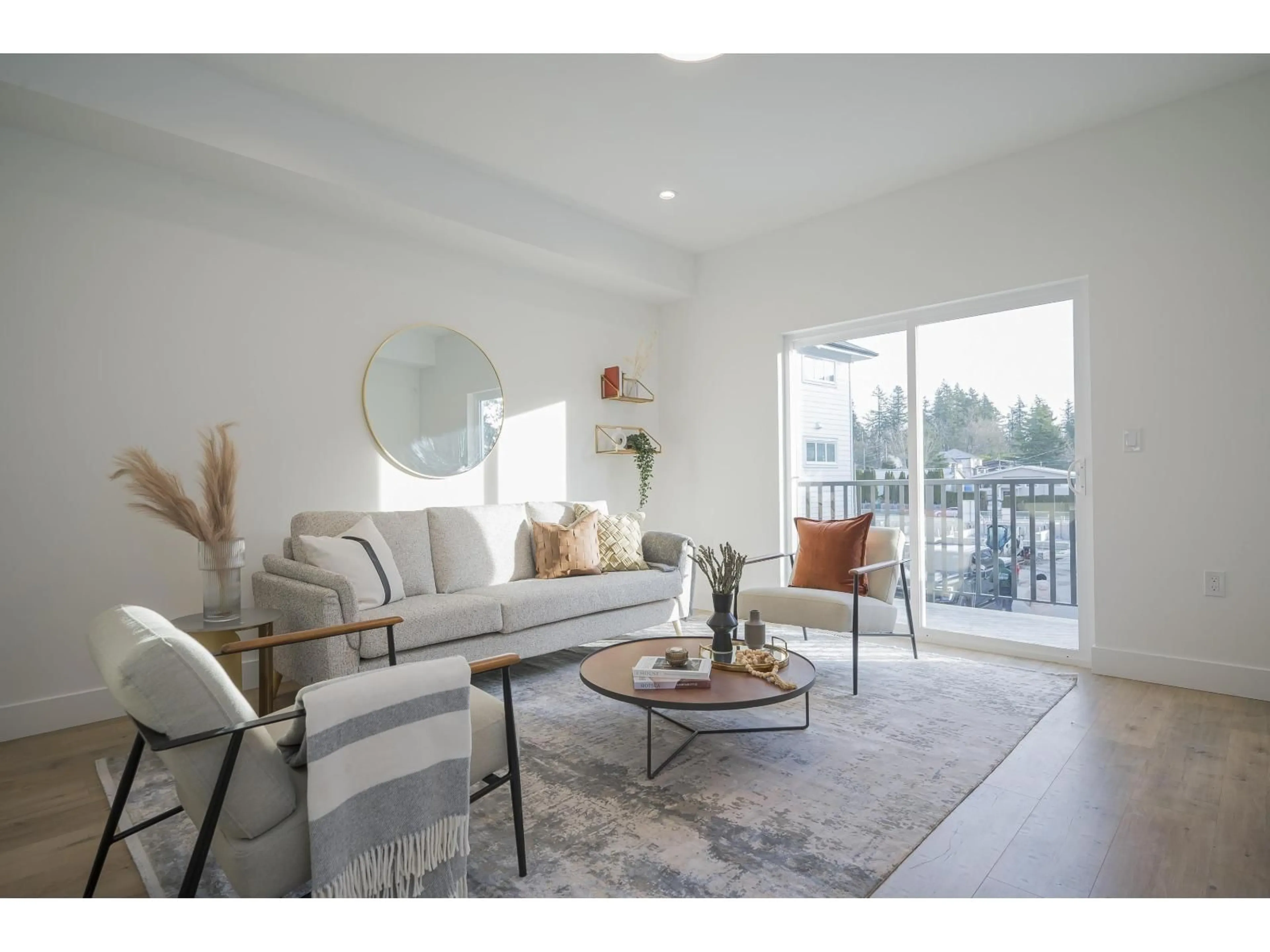 Living room with furniture, unknown for 7 - 12770 105, Surrey British Columbia V3V0H2