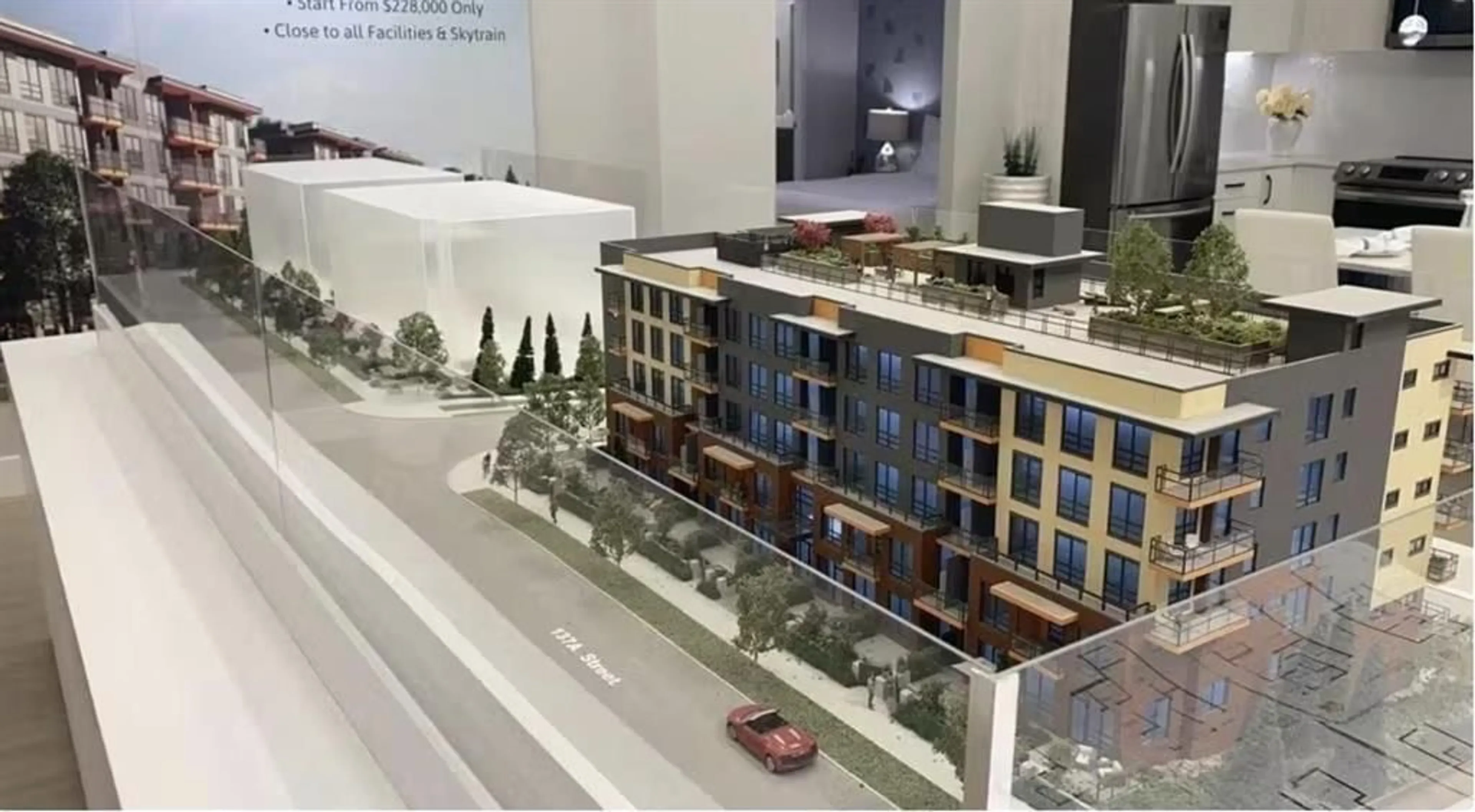 Lobby for 617 - 10661 137A, Surrey British Columbia V3T4J7