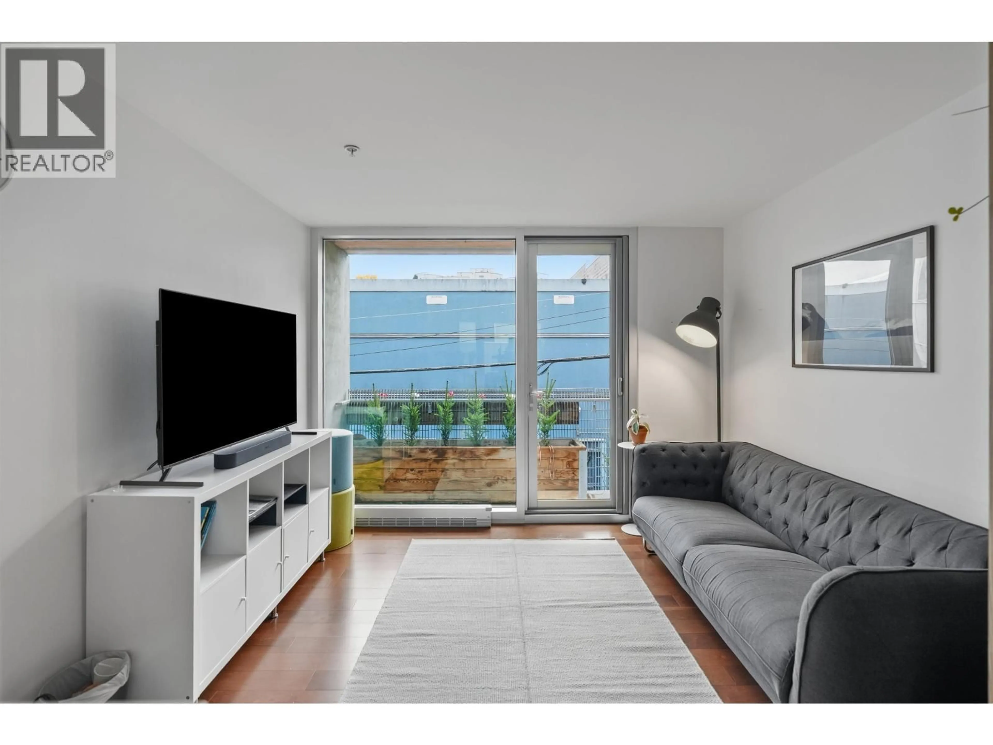 Living room with furniture, unknown for 7 - 850 W 8TH AVENUE, Vancouver British Columbia V5Z1E2